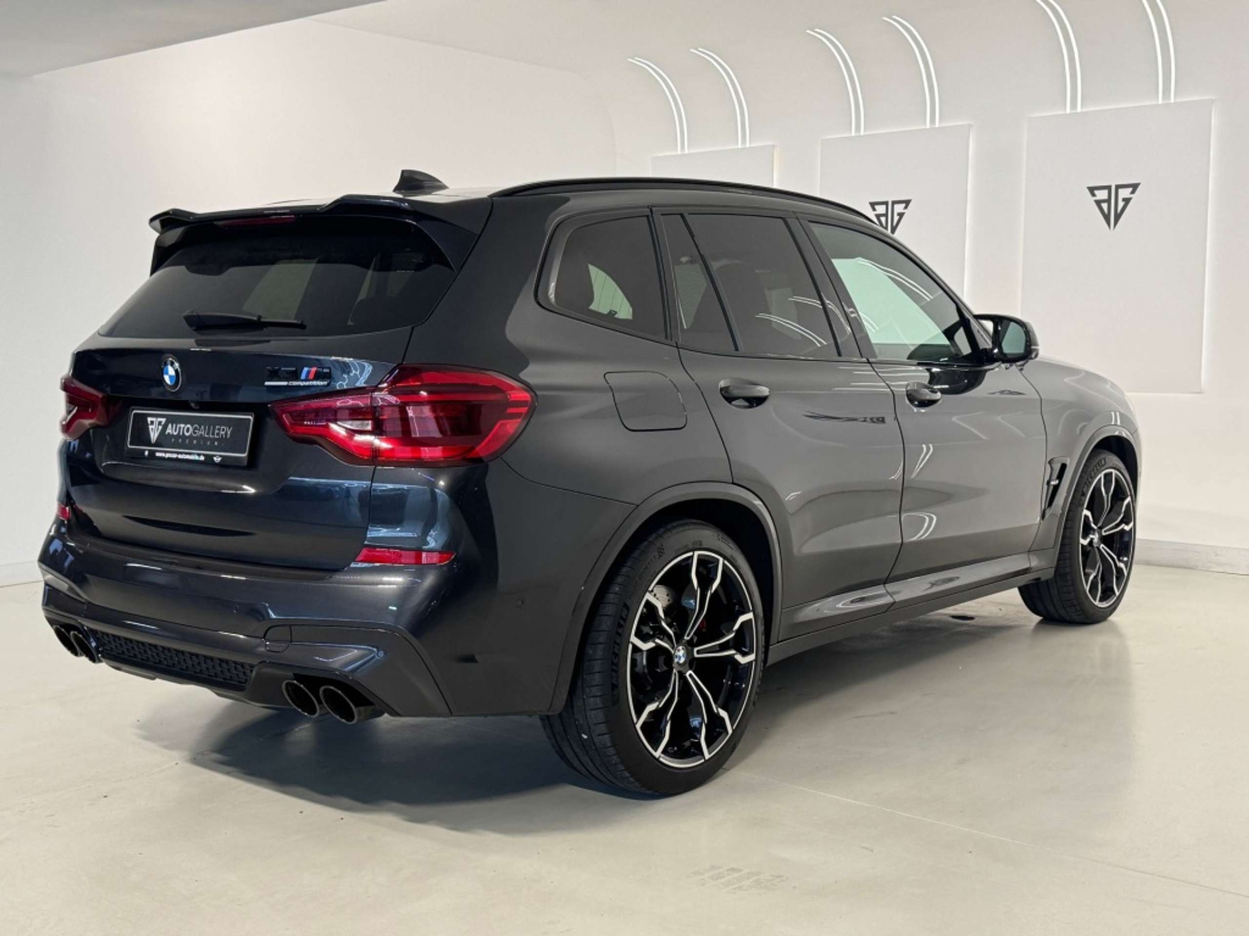 BMW - X3 M