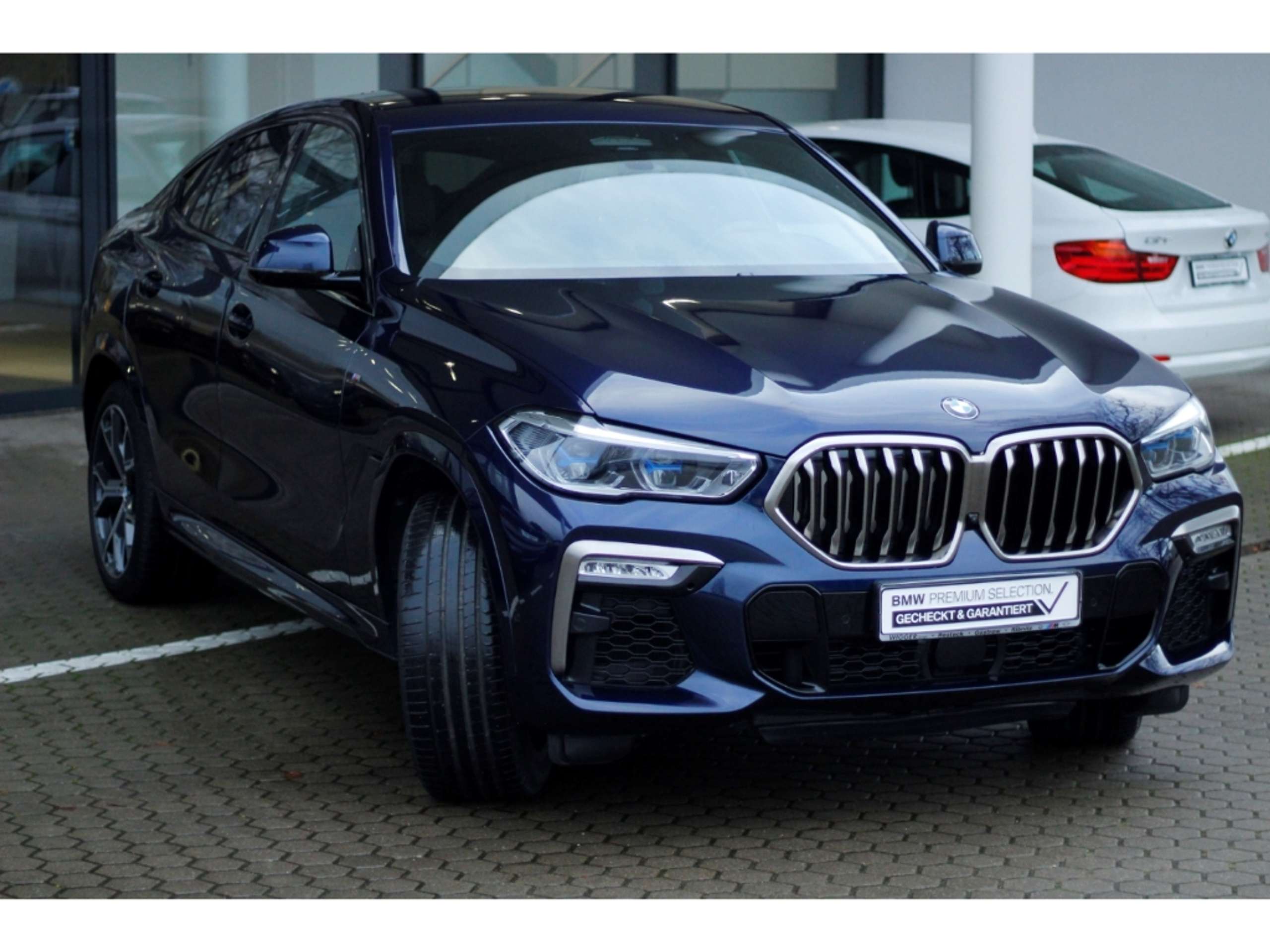 BMW - X6