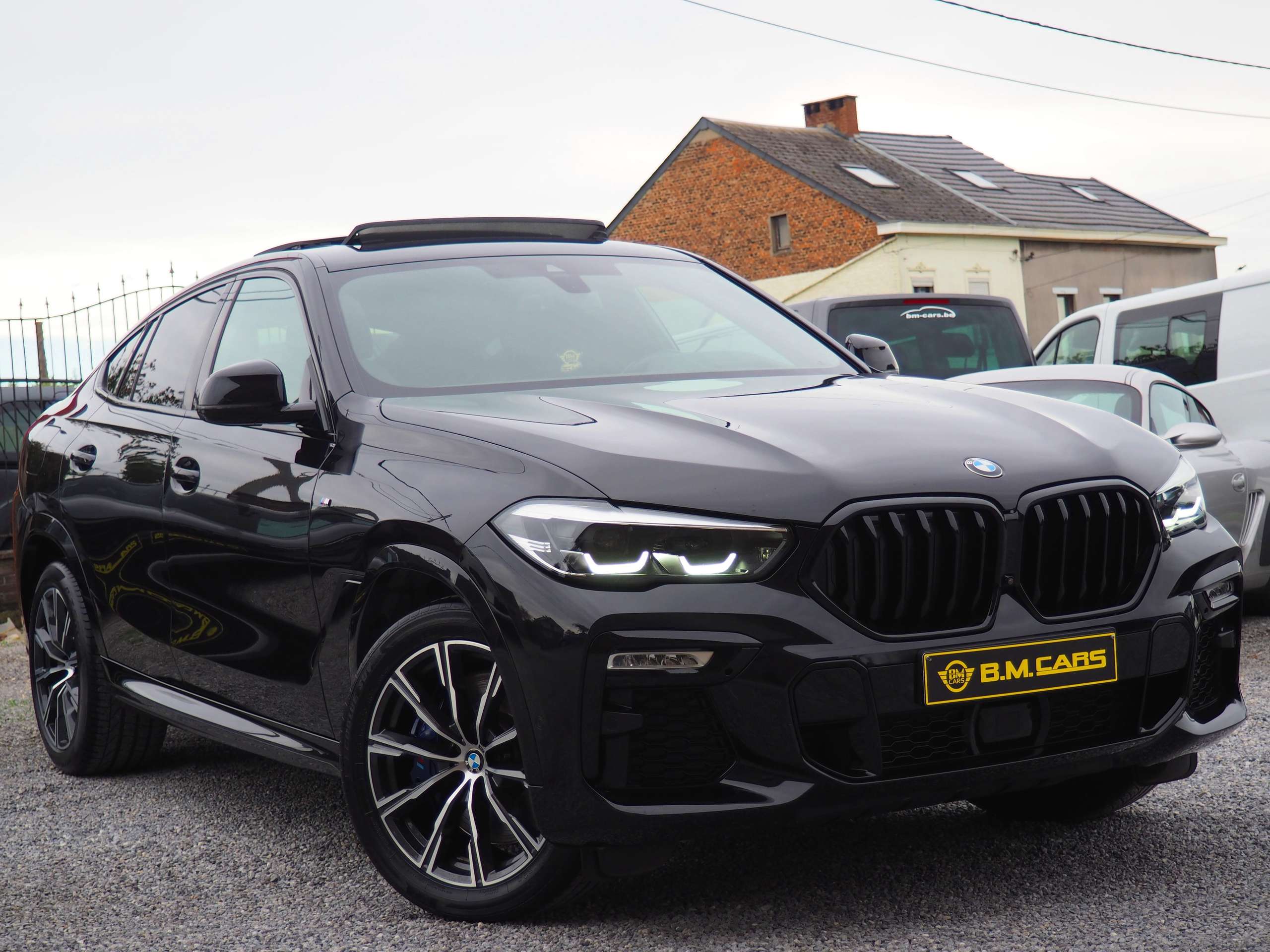 BMW - X6