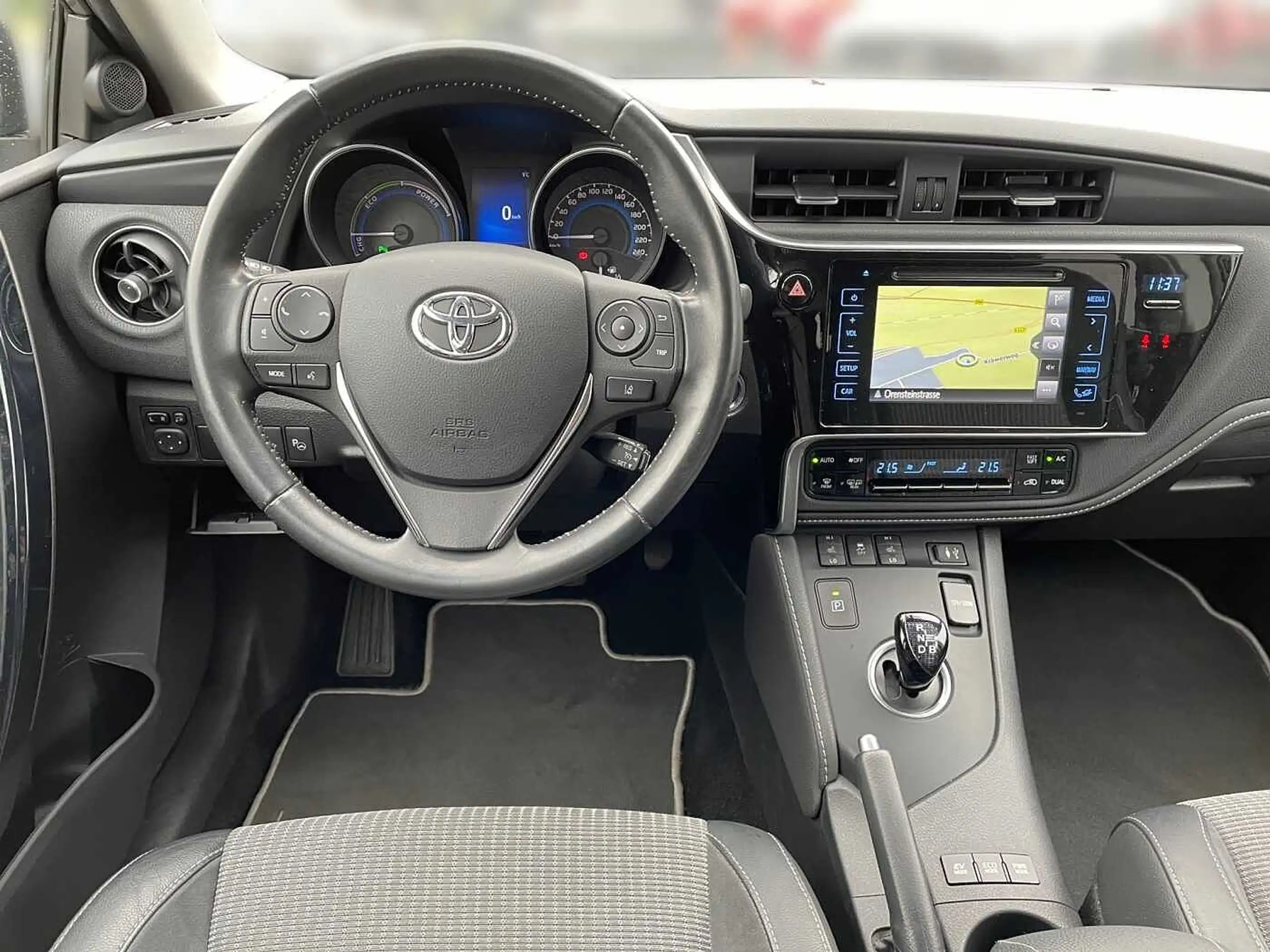 Toyota - Auris