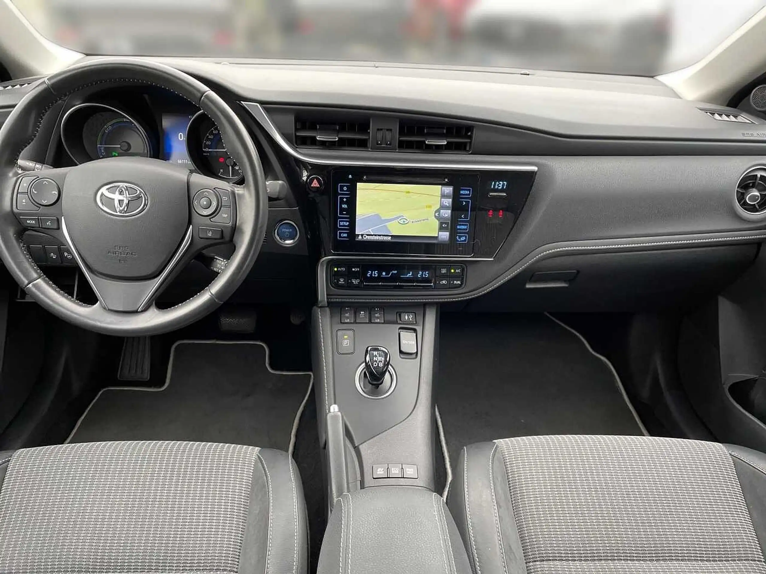 Toyota - Auris