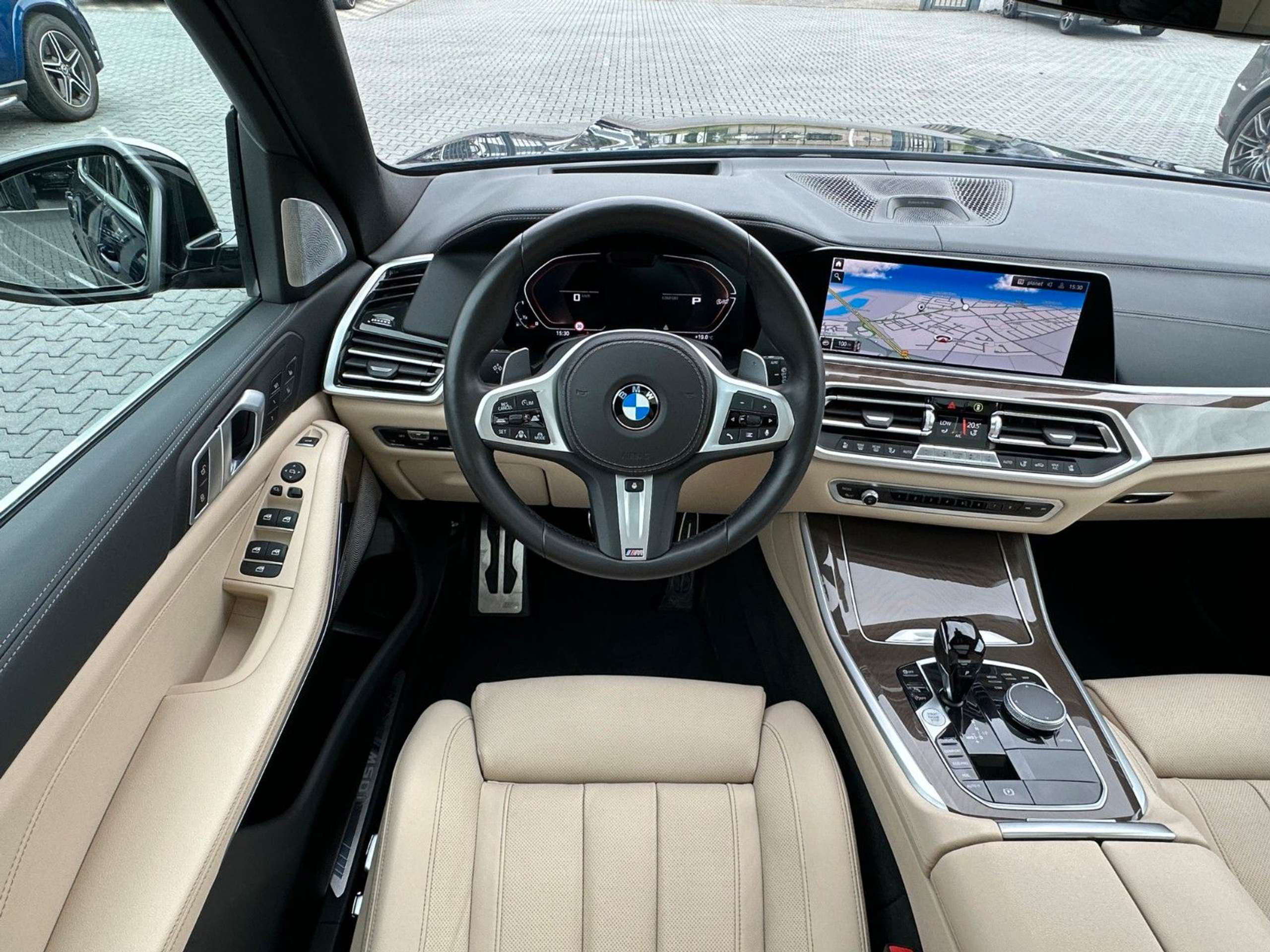 BMW - X5 M