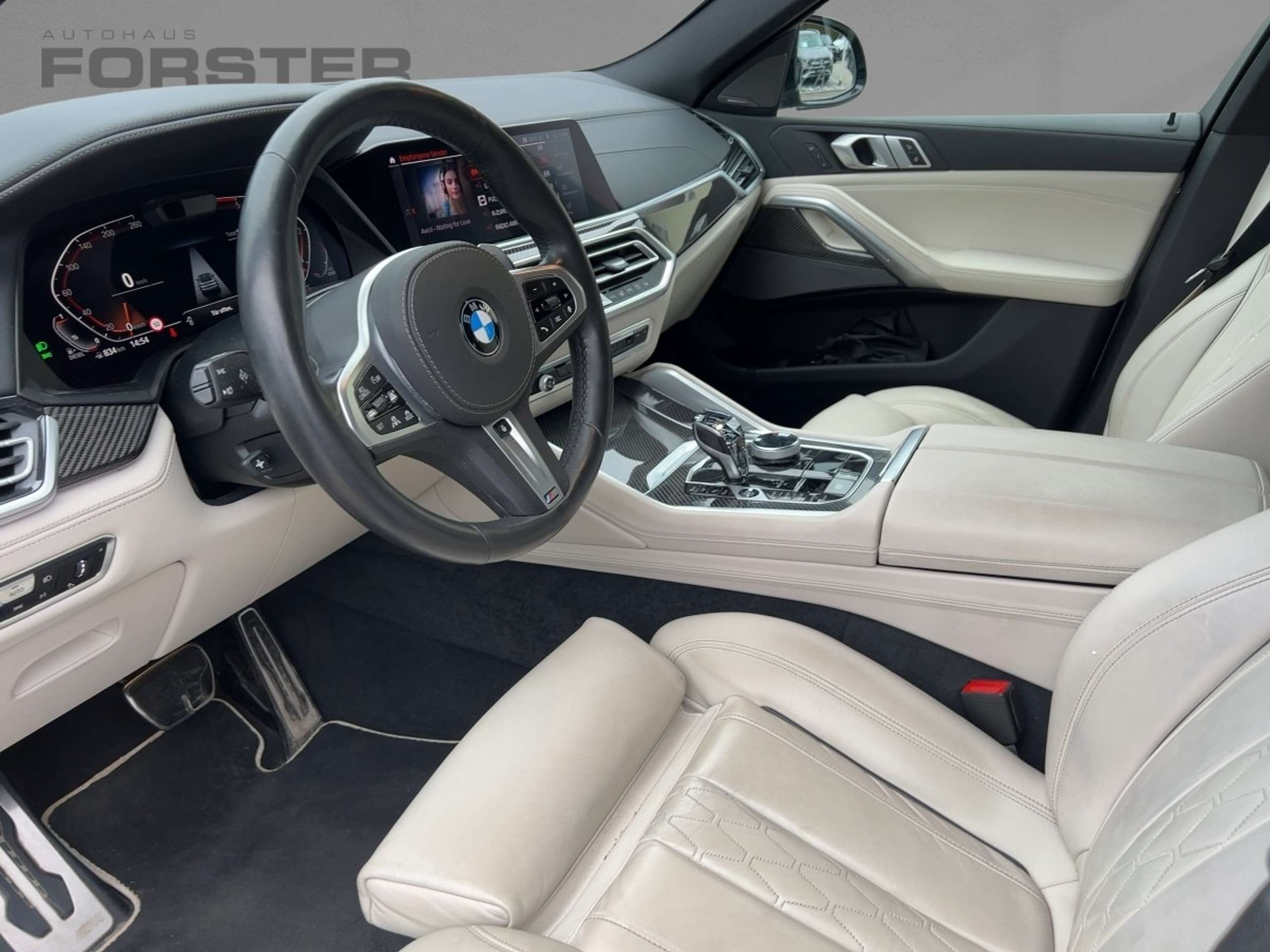 BMW - X6