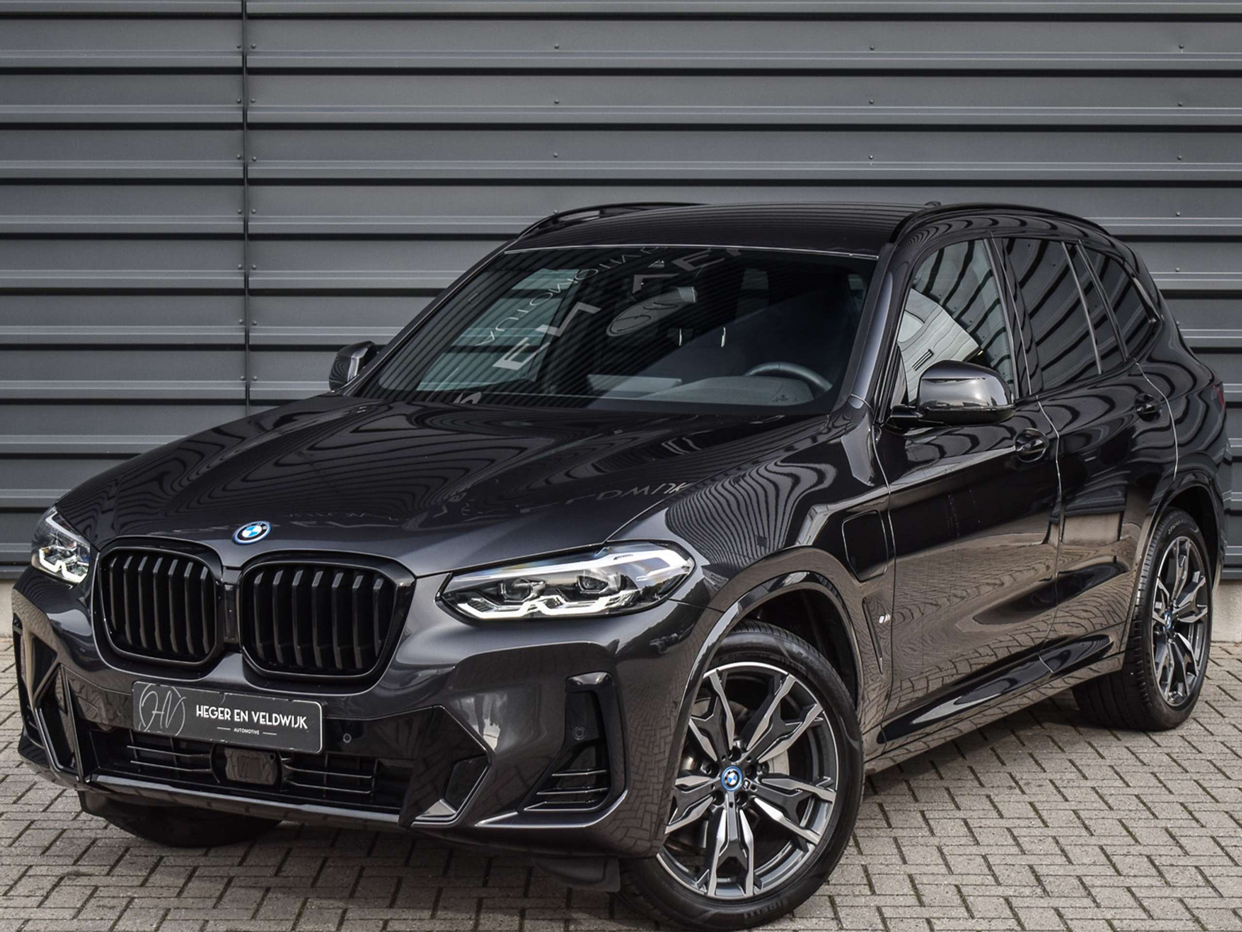 BMW - X3