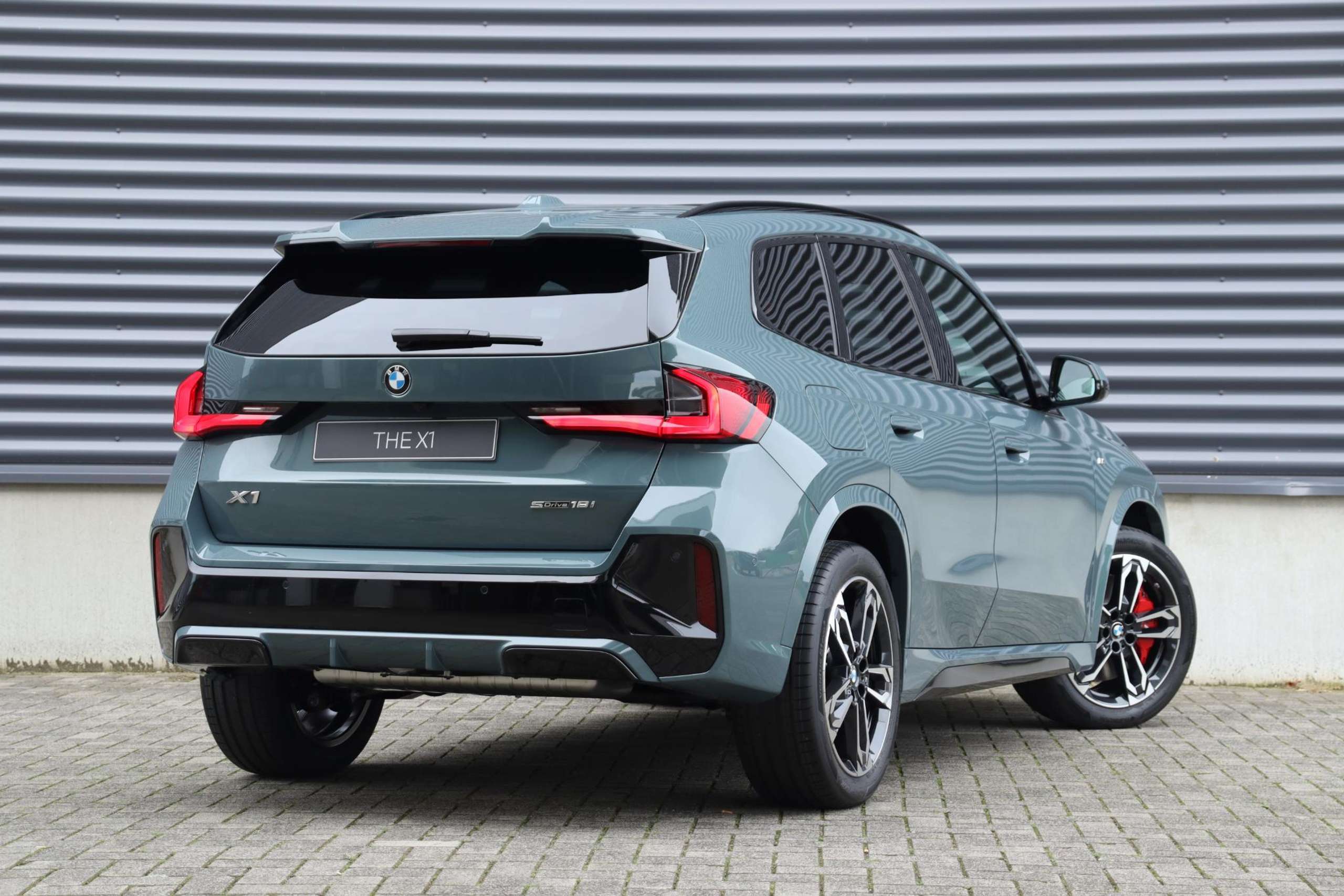 BMW - X1