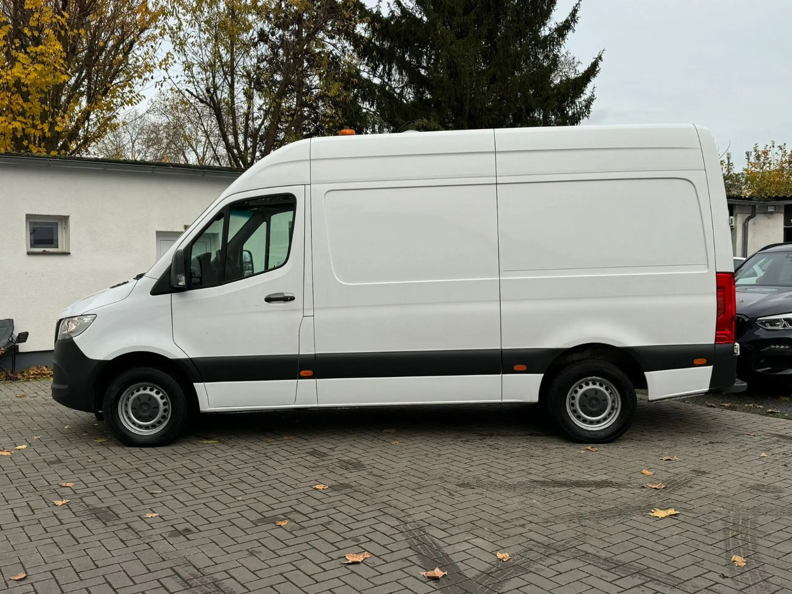 Mercedes-Benz - Sprinter