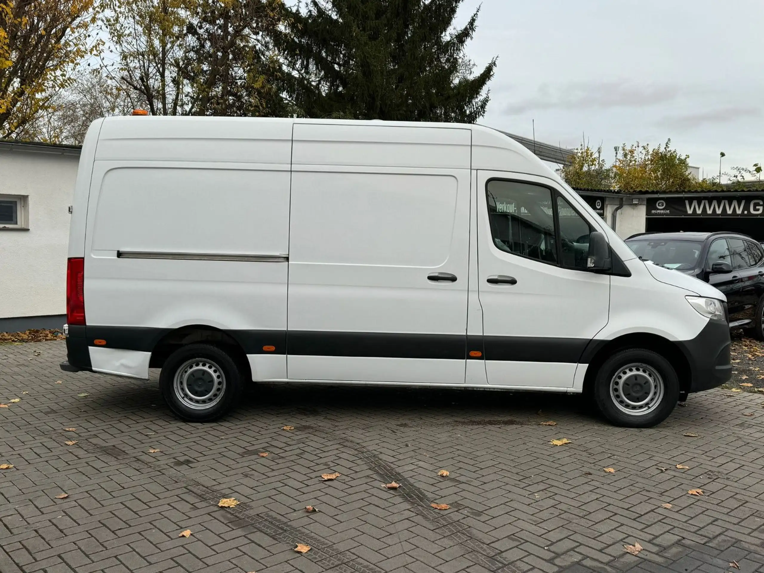 Mercedes-Benz - Sprinter