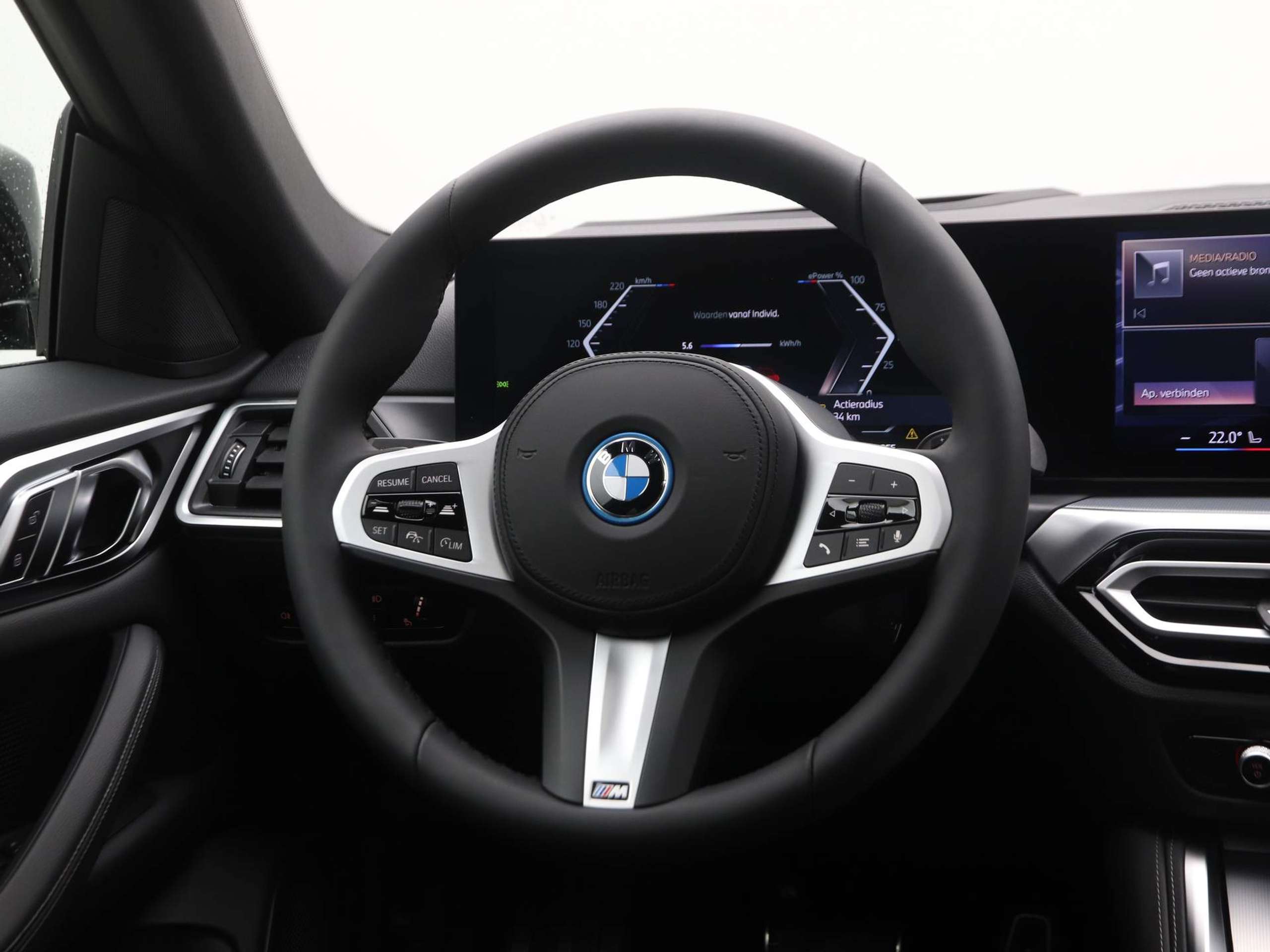 BMW - i4