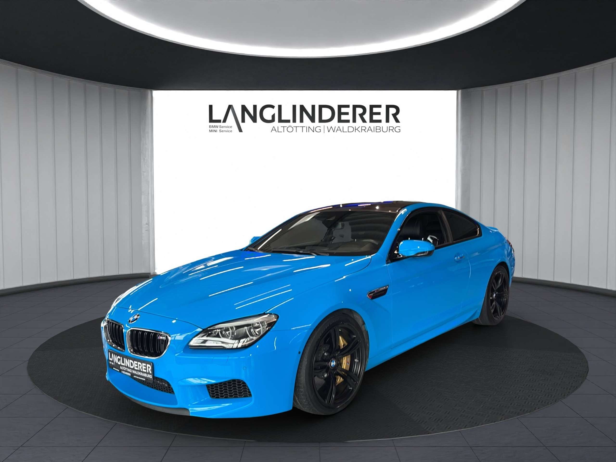 BMW - M6