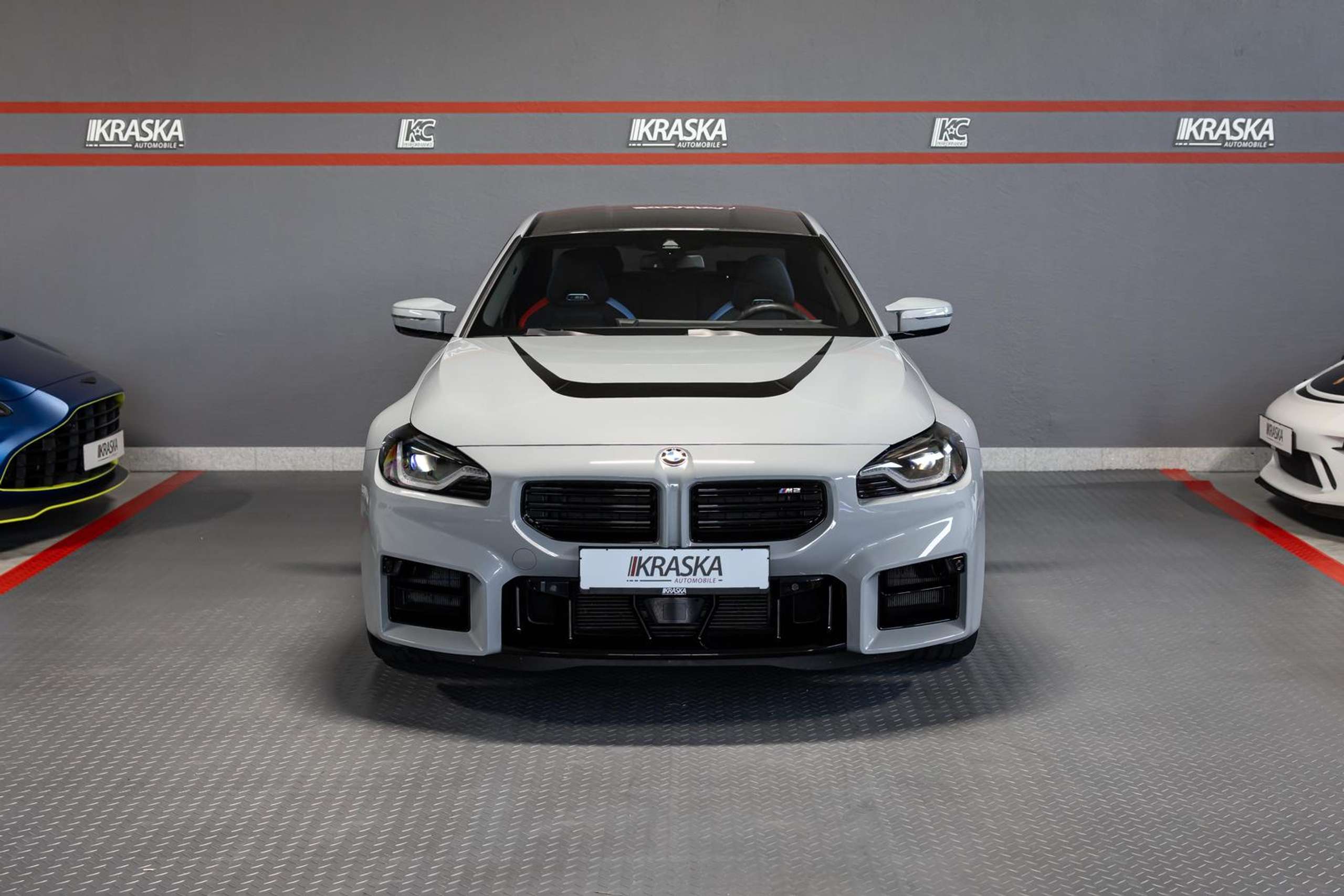 BMW - M2