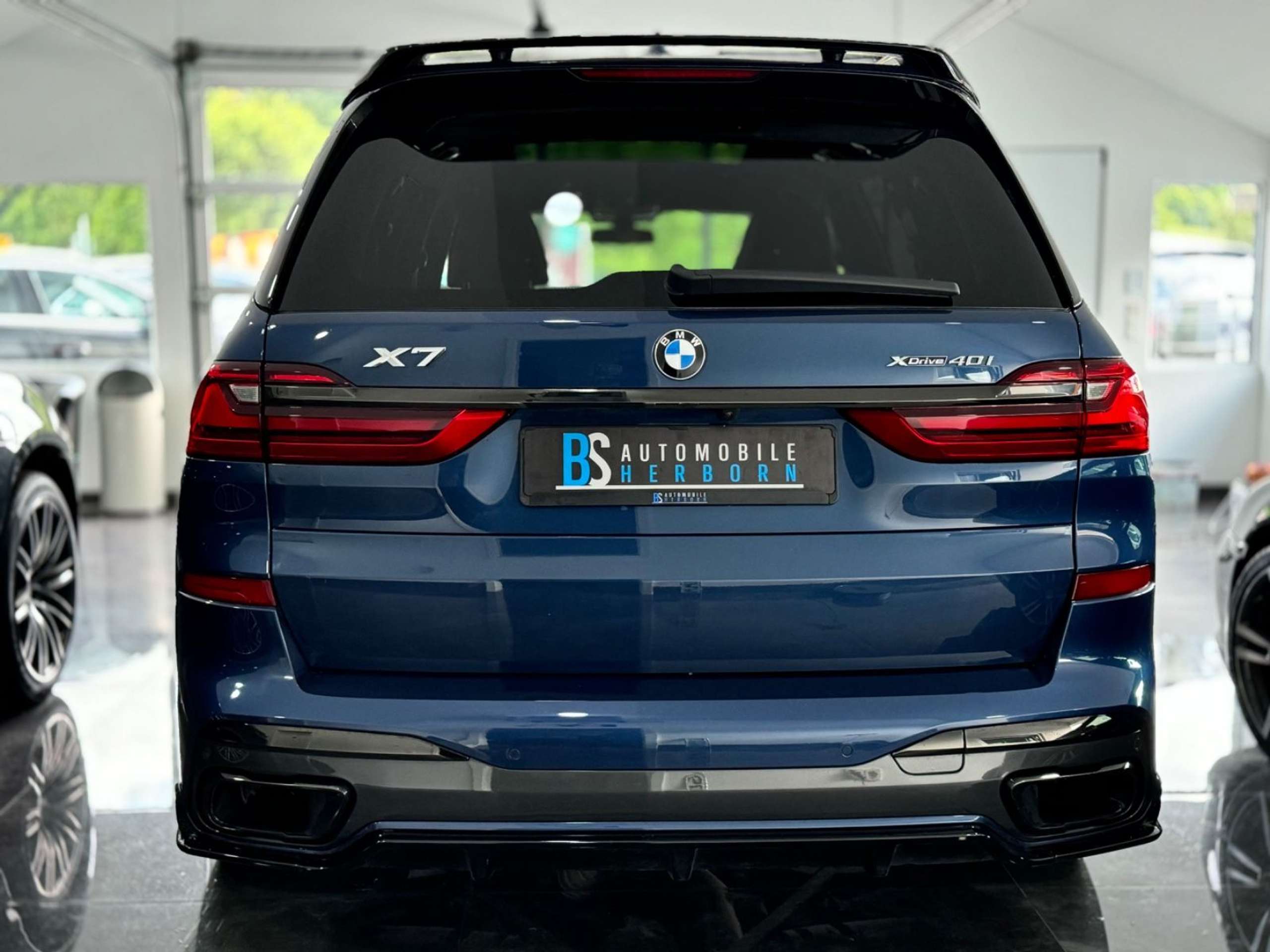 BMW - X7