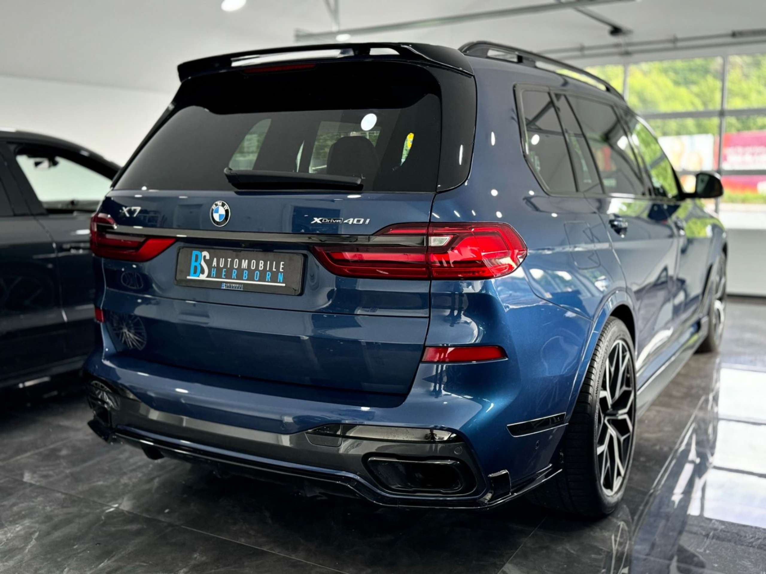 BMW - X7