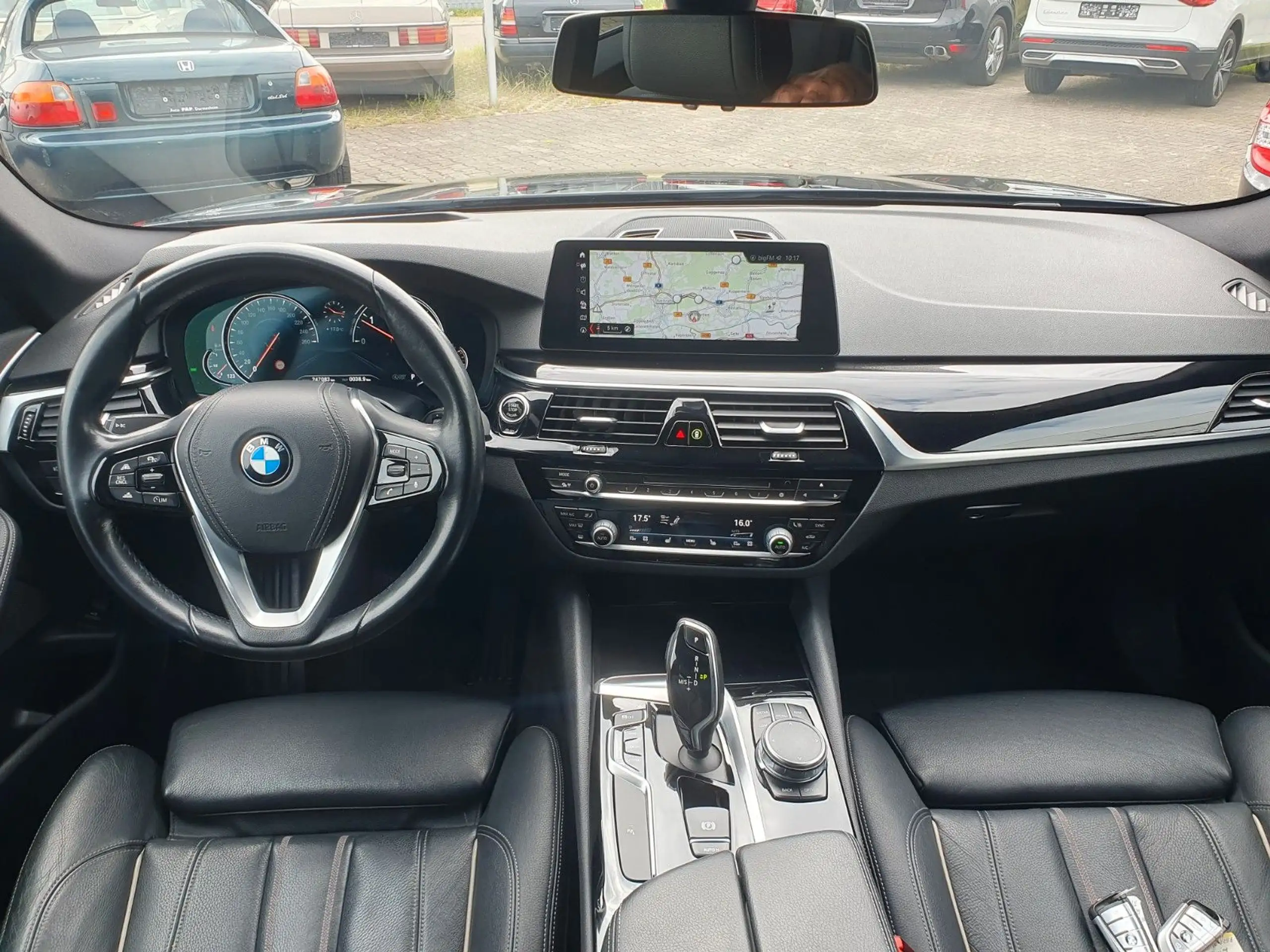 BMW - 525