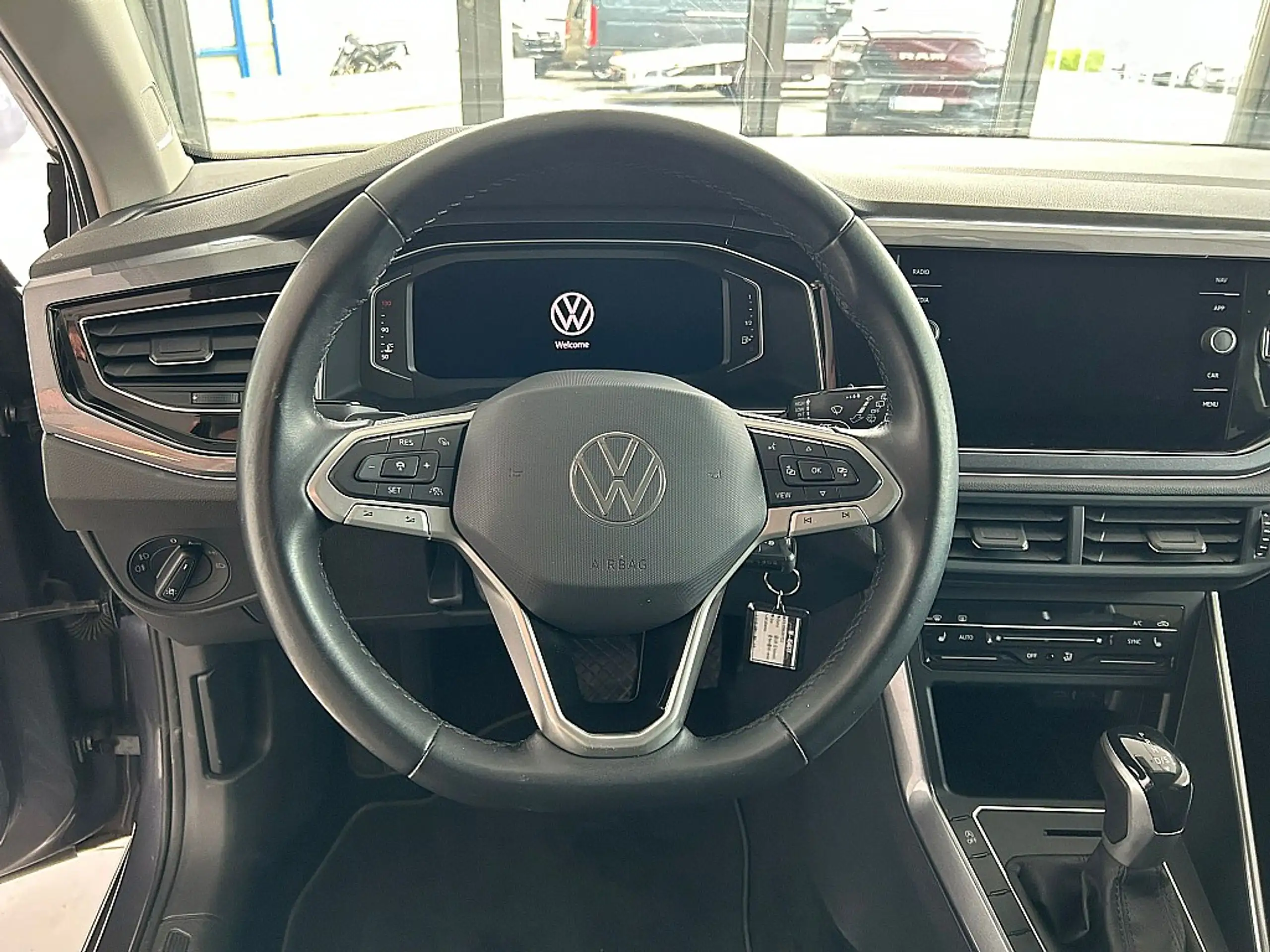 Volkswagen - Polo