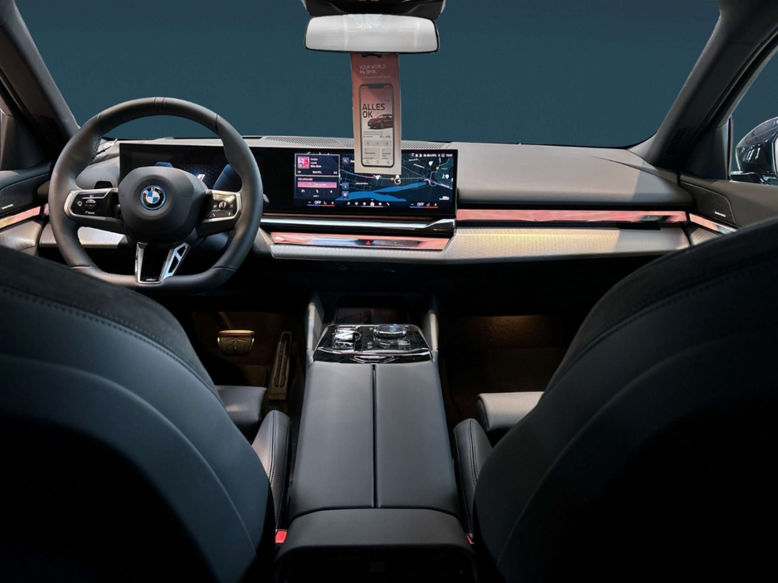 BMW - i5