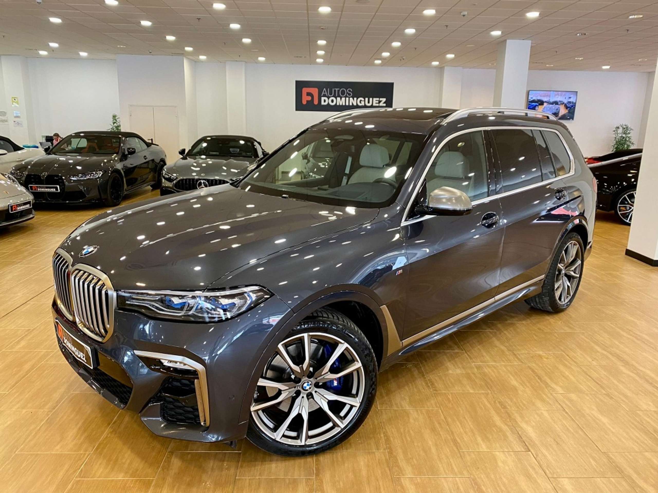 BMW - X7