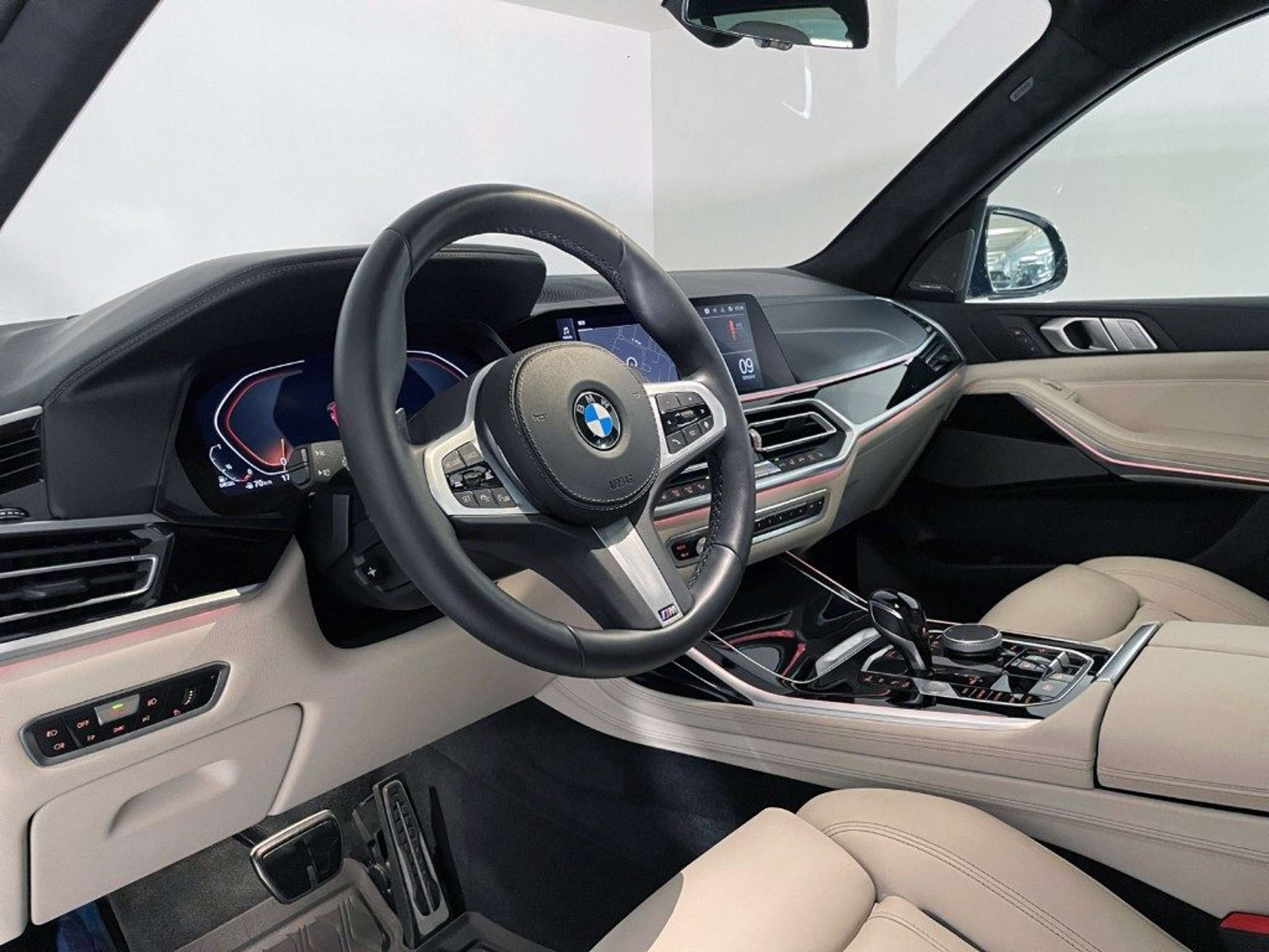 BMW - X7