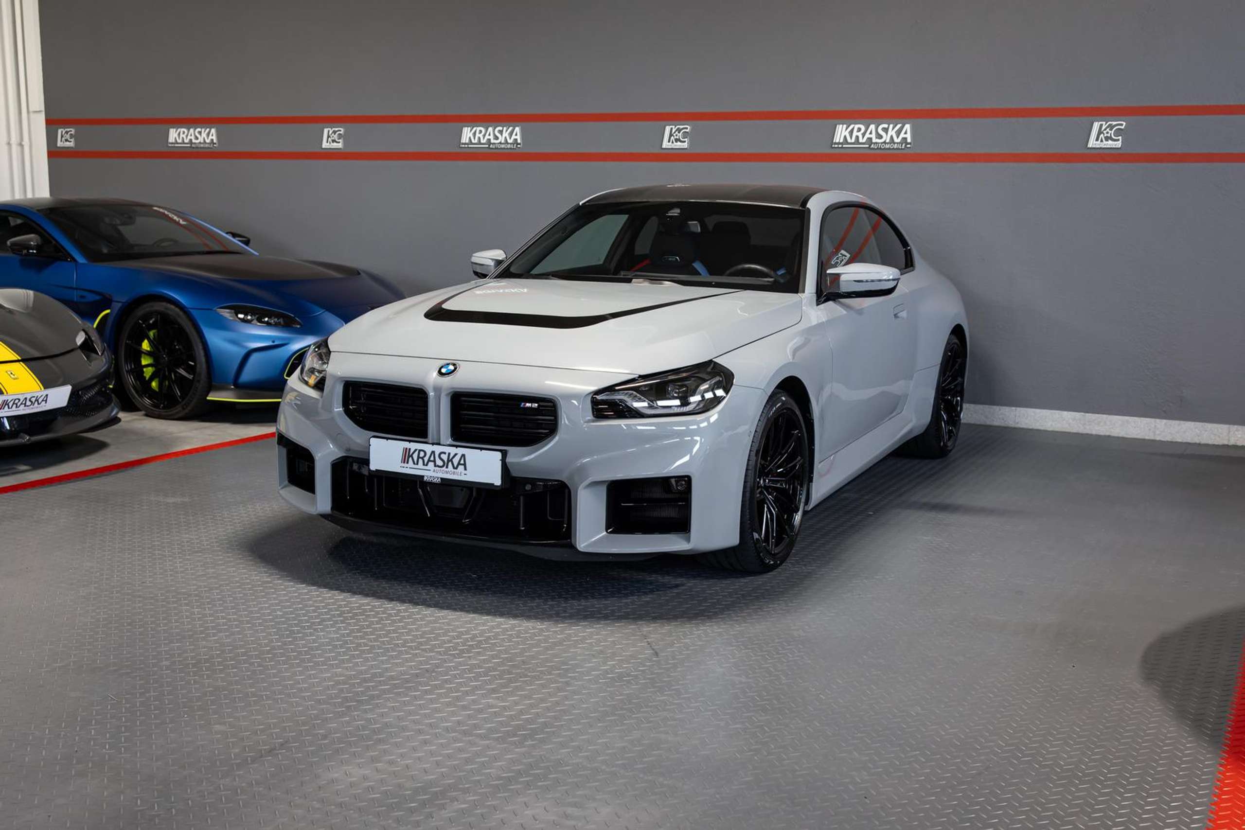 BMW - M2