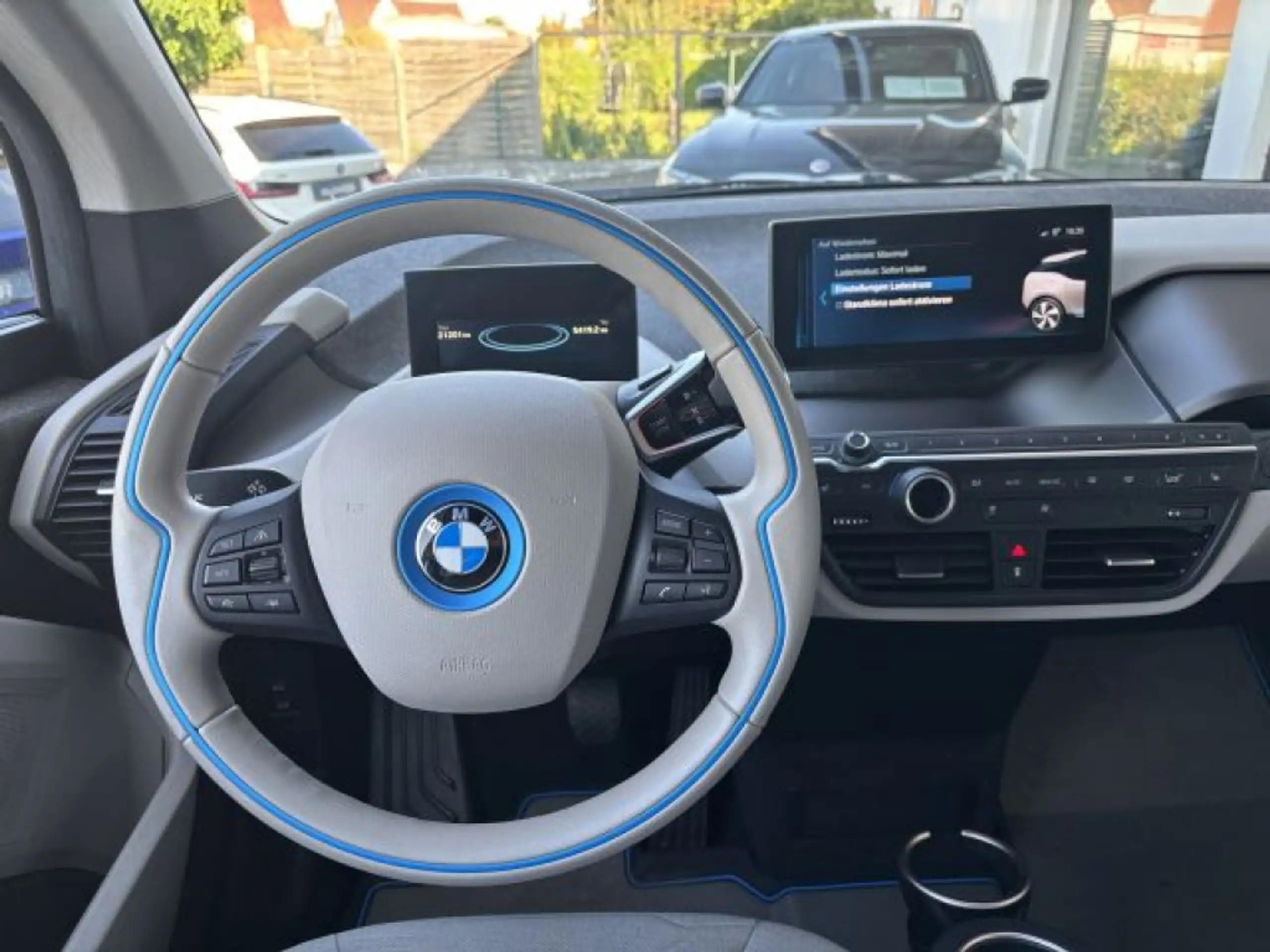 BMW - i3