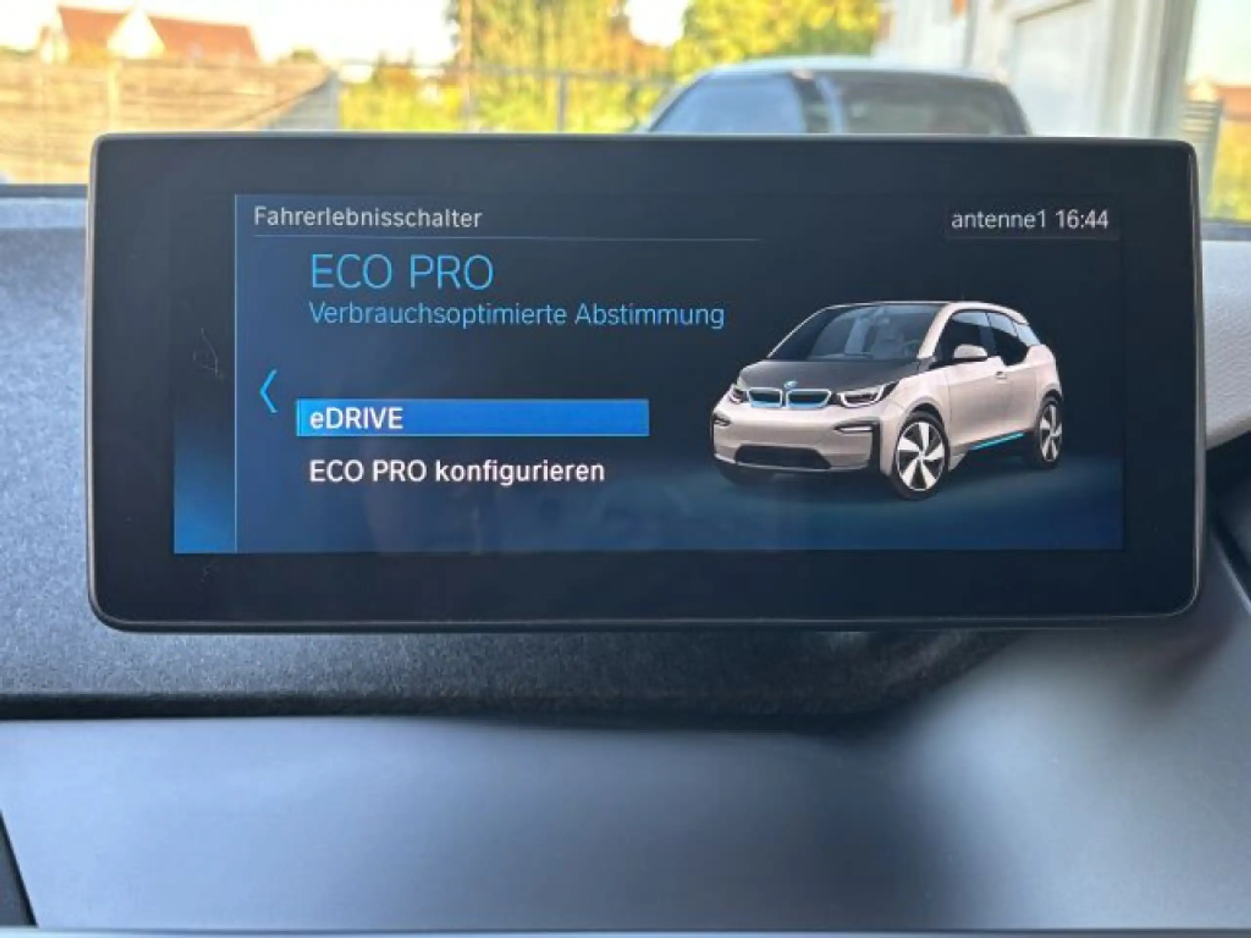 BMW - i3