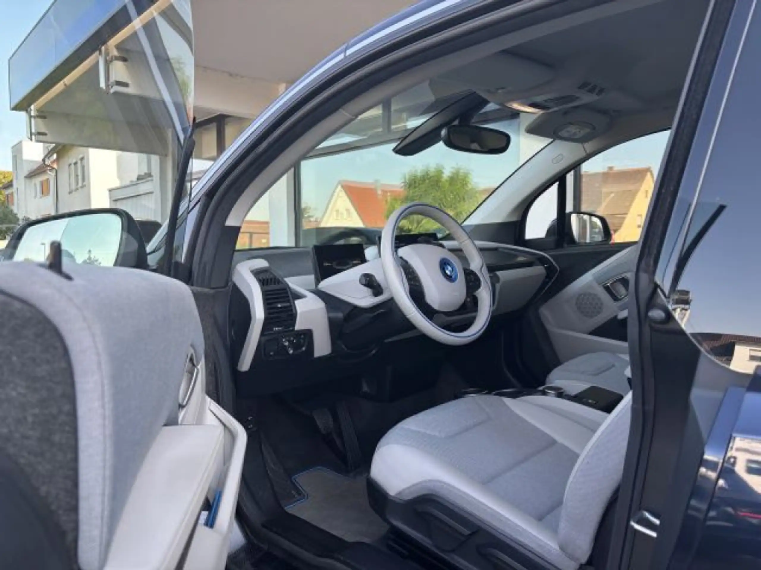 BMW - i3