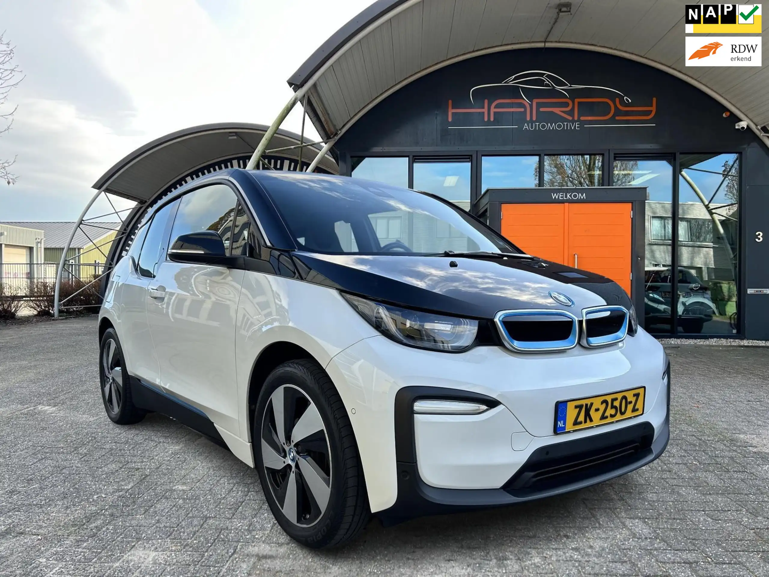 BMW - i3