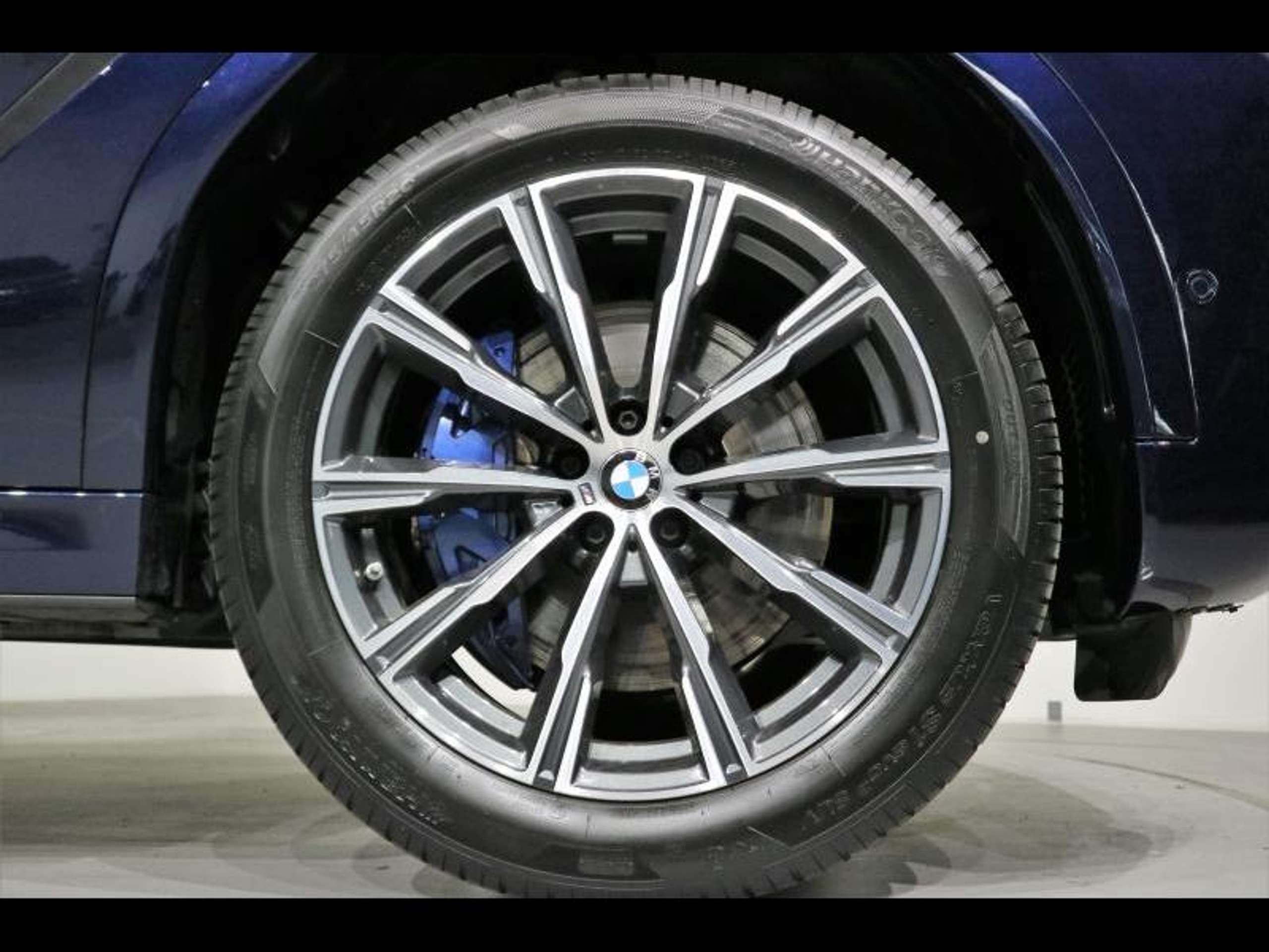 BMW - X6