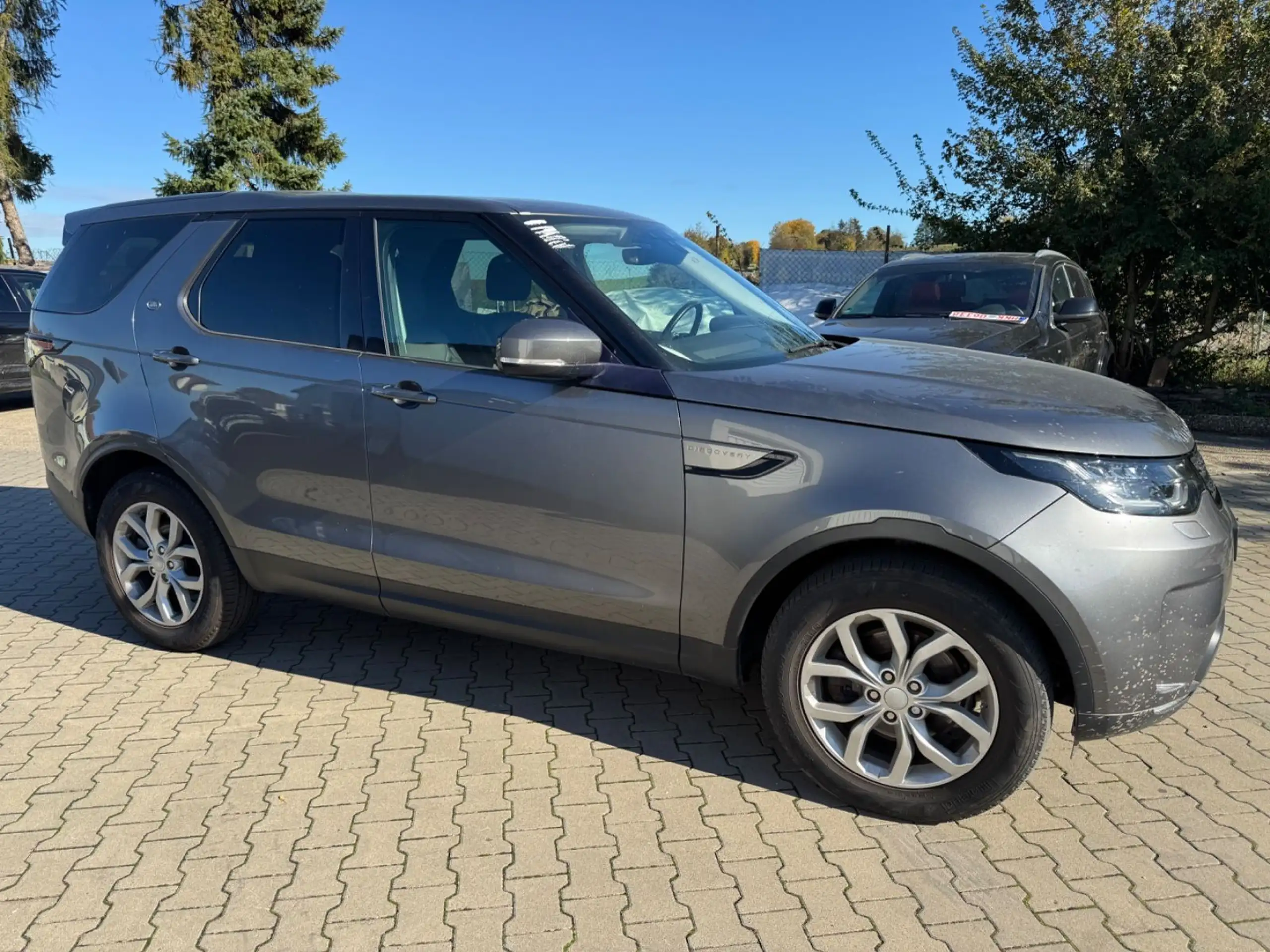 Land Rover - Discovery