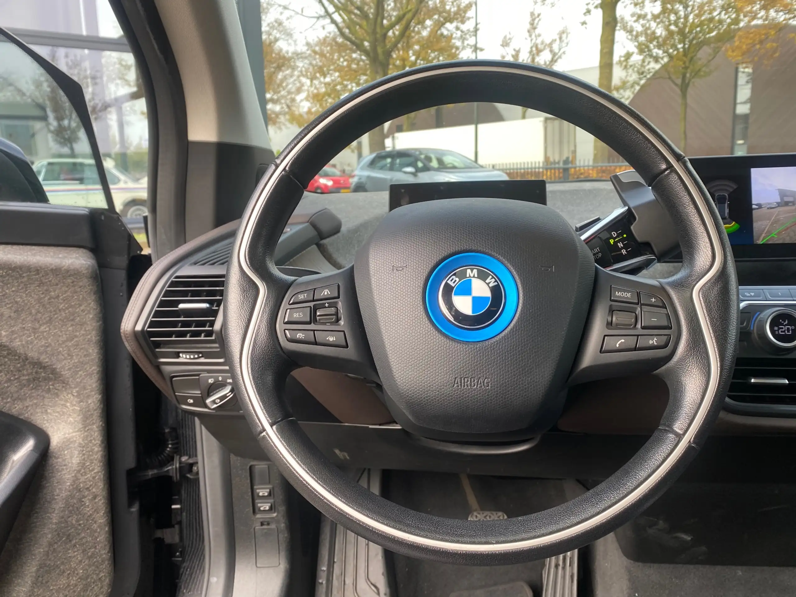 BMW - i3