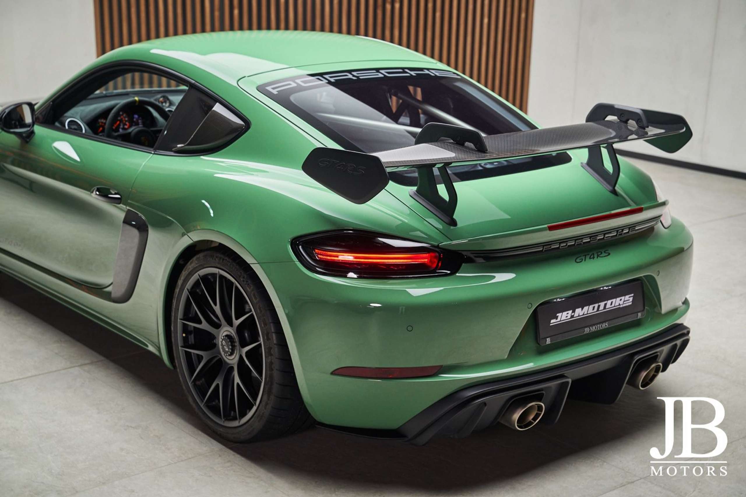 Porsche - Cayman