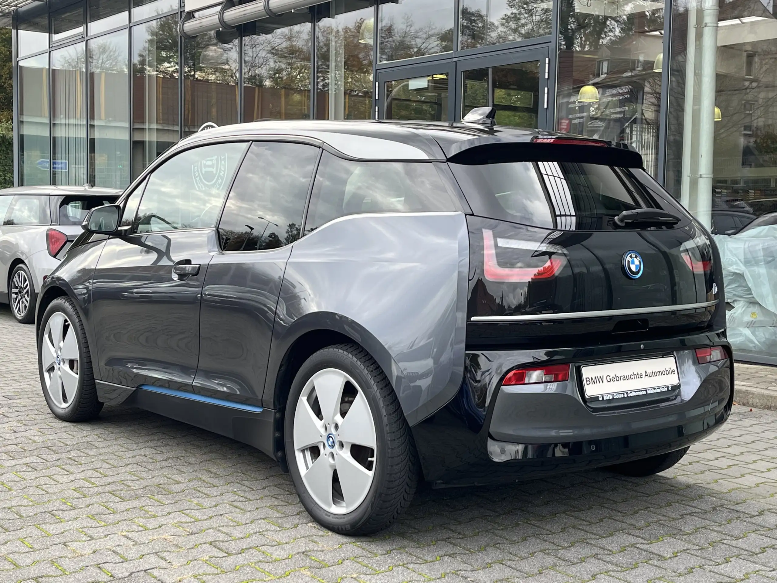 BMW - i3