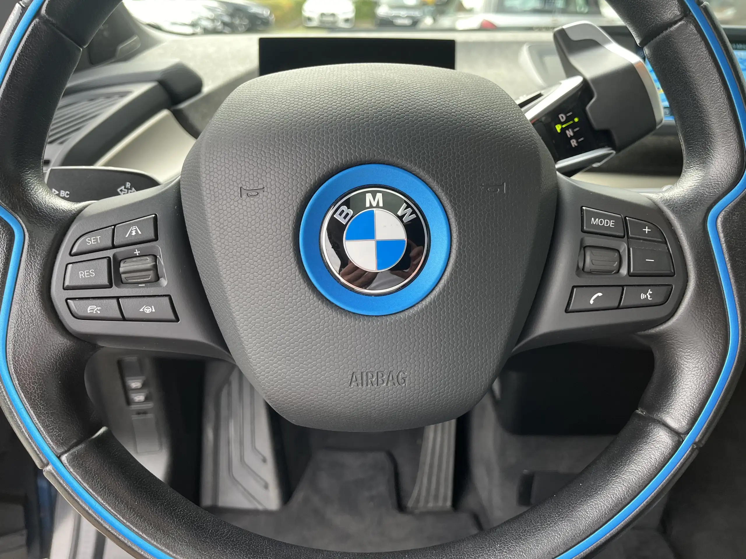 BMW - i3