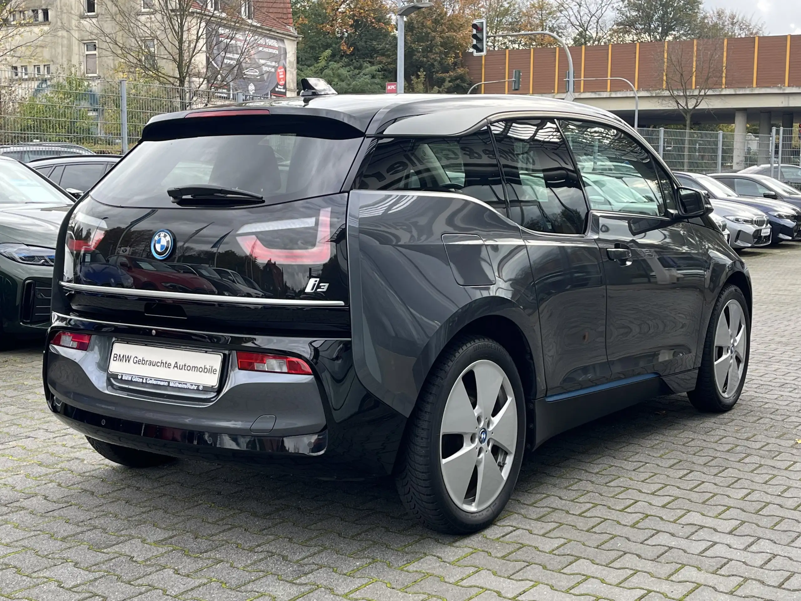 BMW - i3