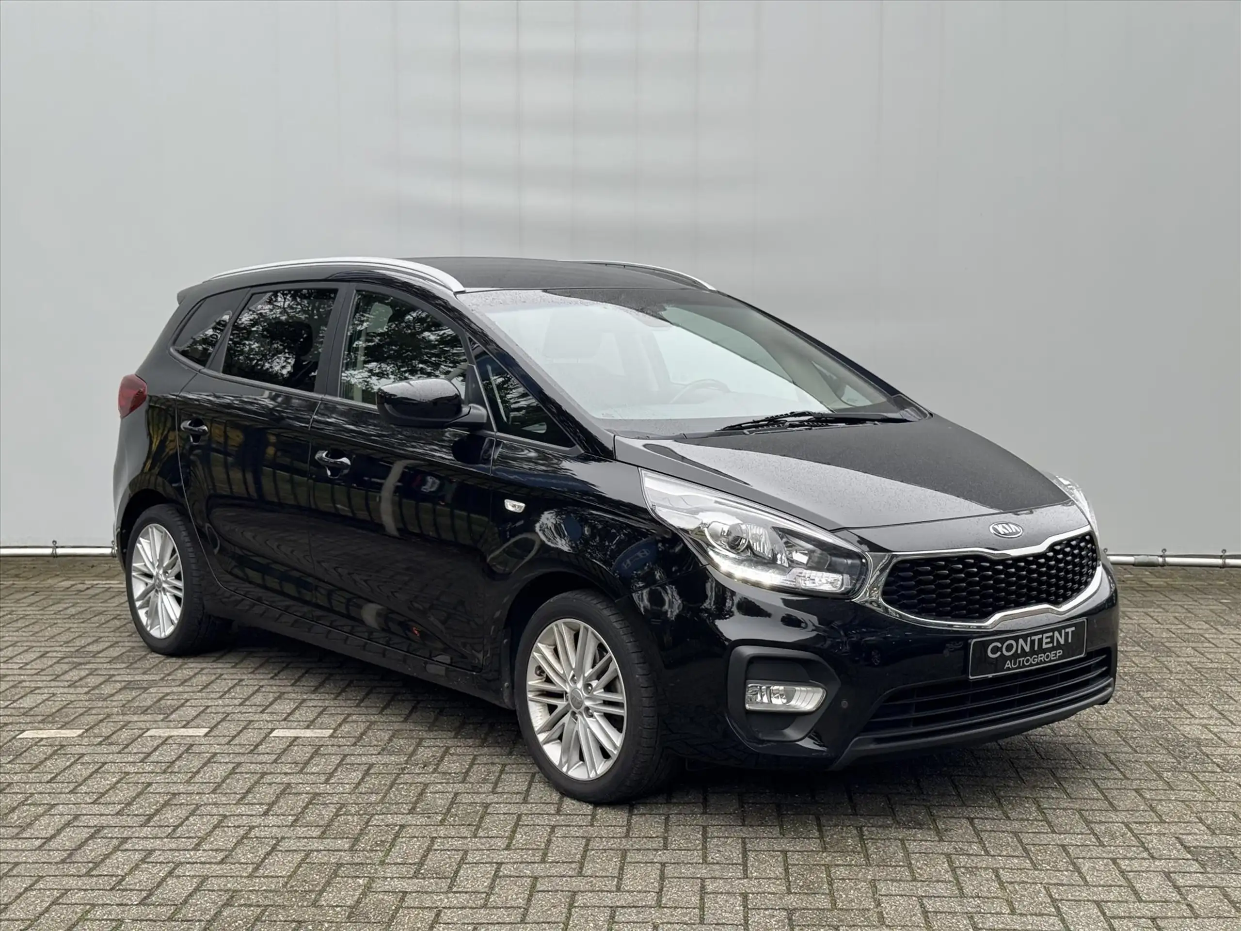 Kia - Carens