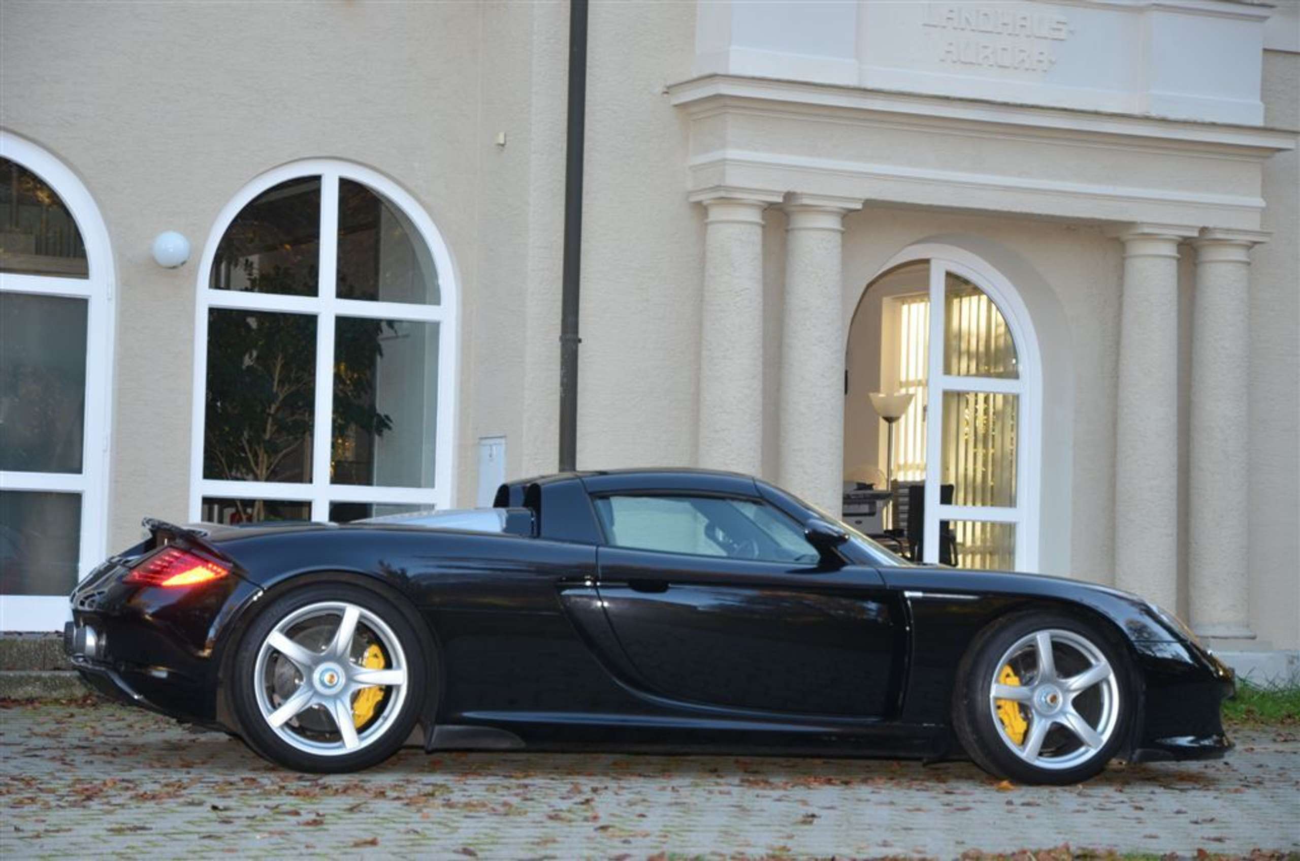 Porsche - Carrera GT