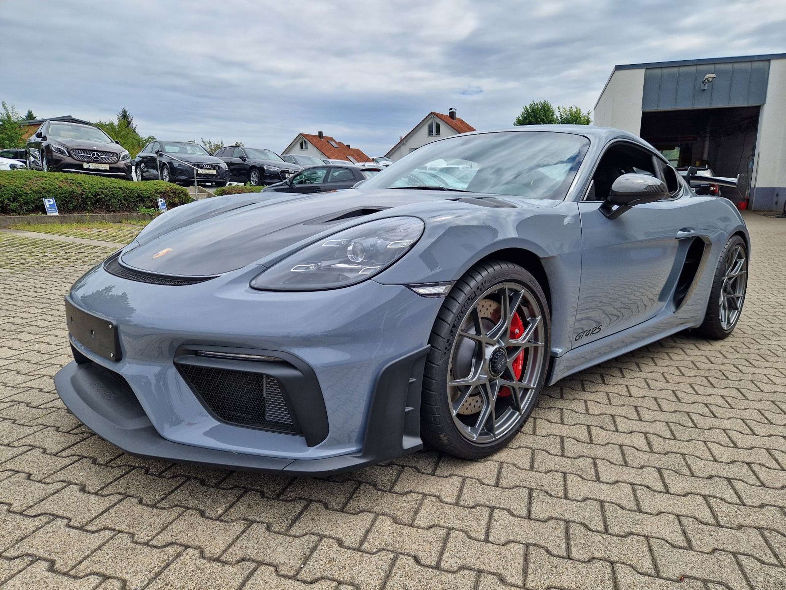 Porsche - Cayman