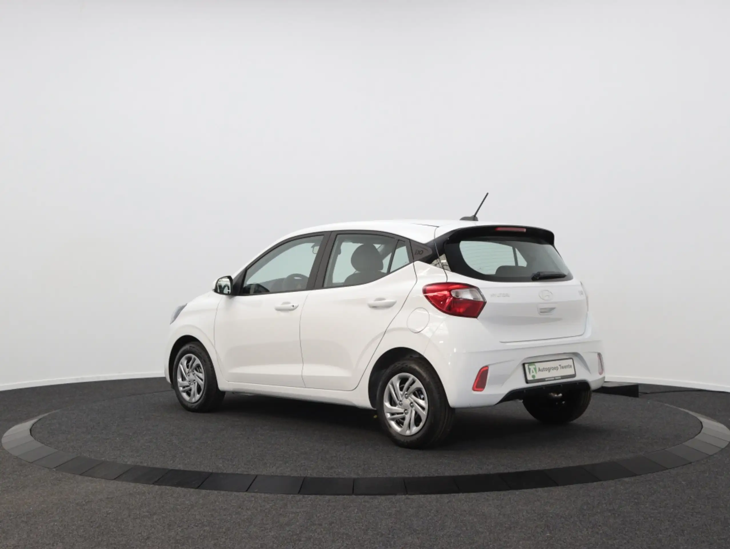 Hyundai - i10