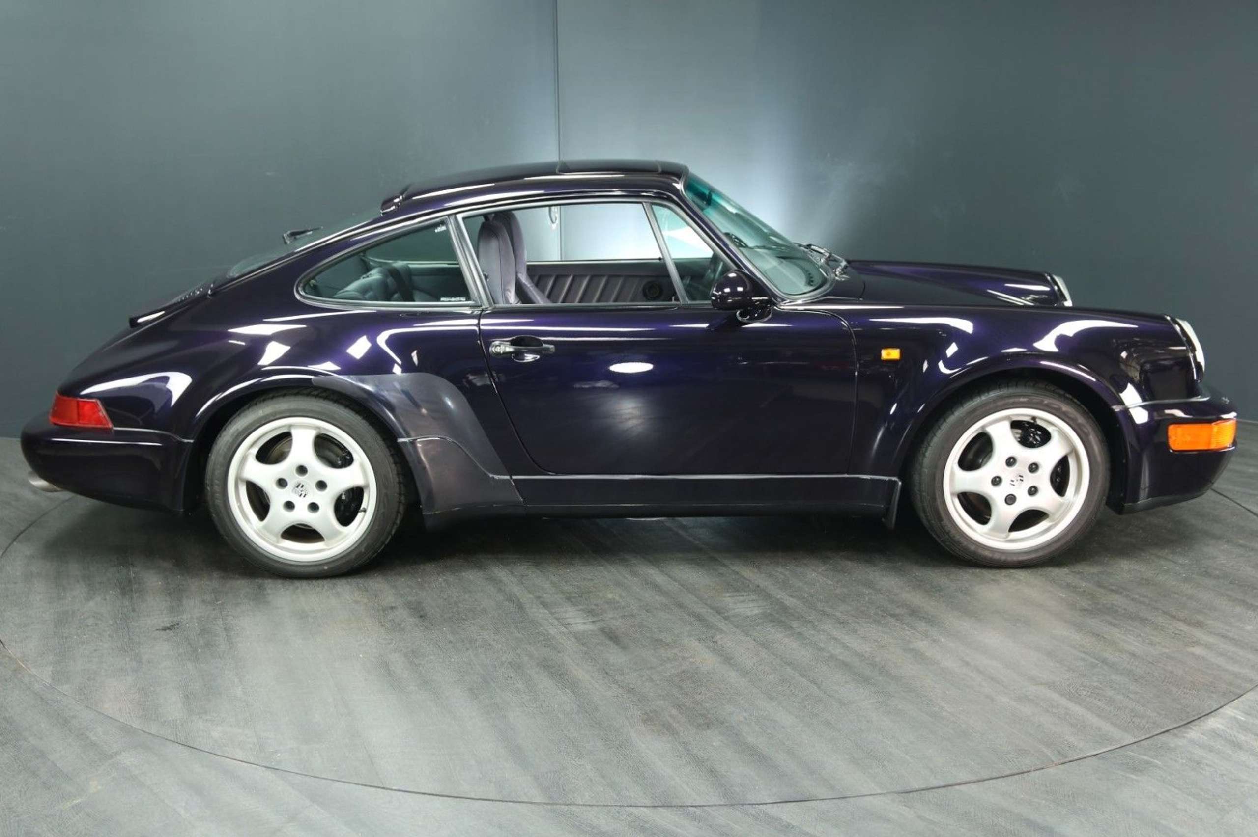 Porsche - 964