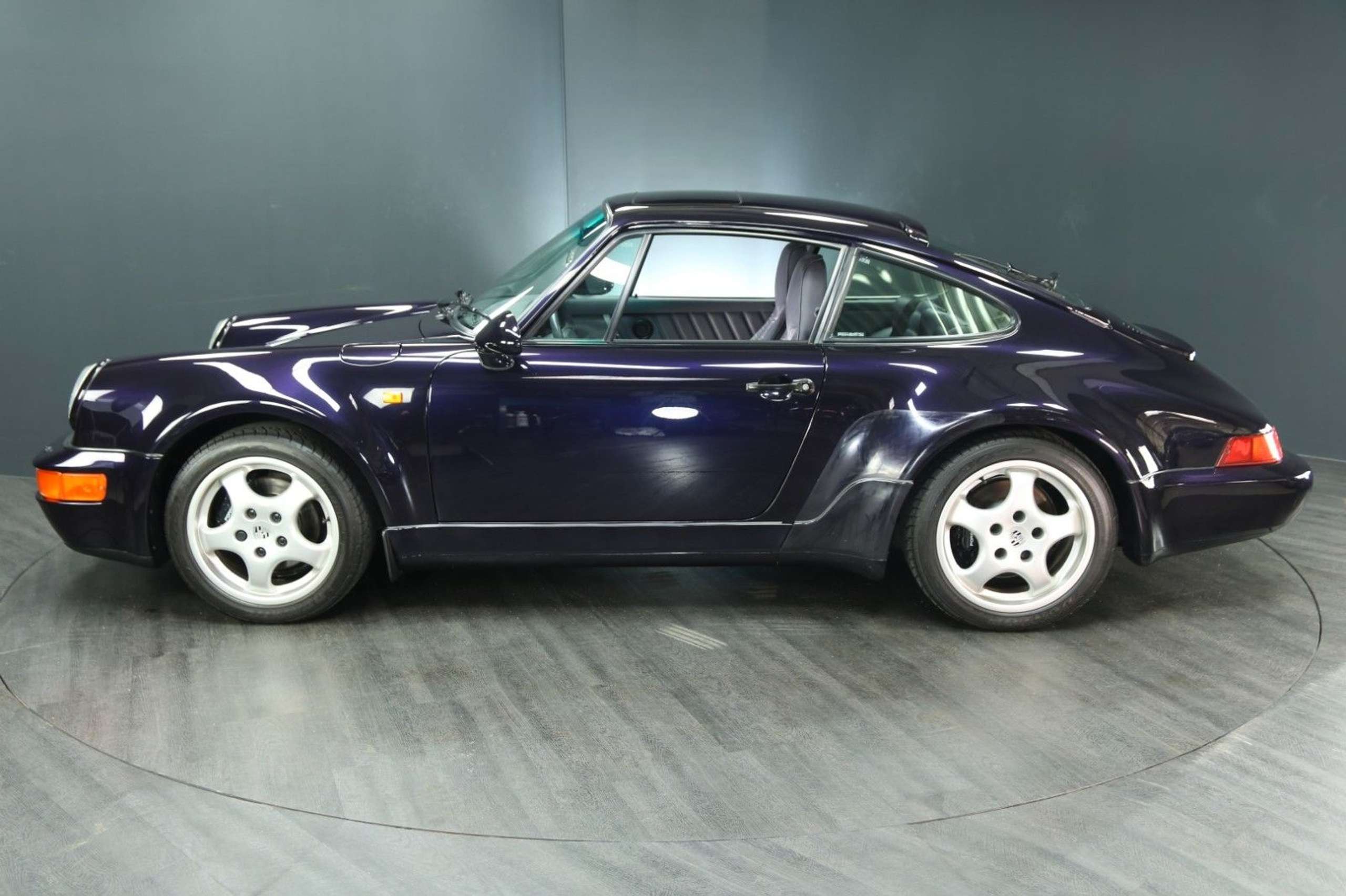 Porsche - 964