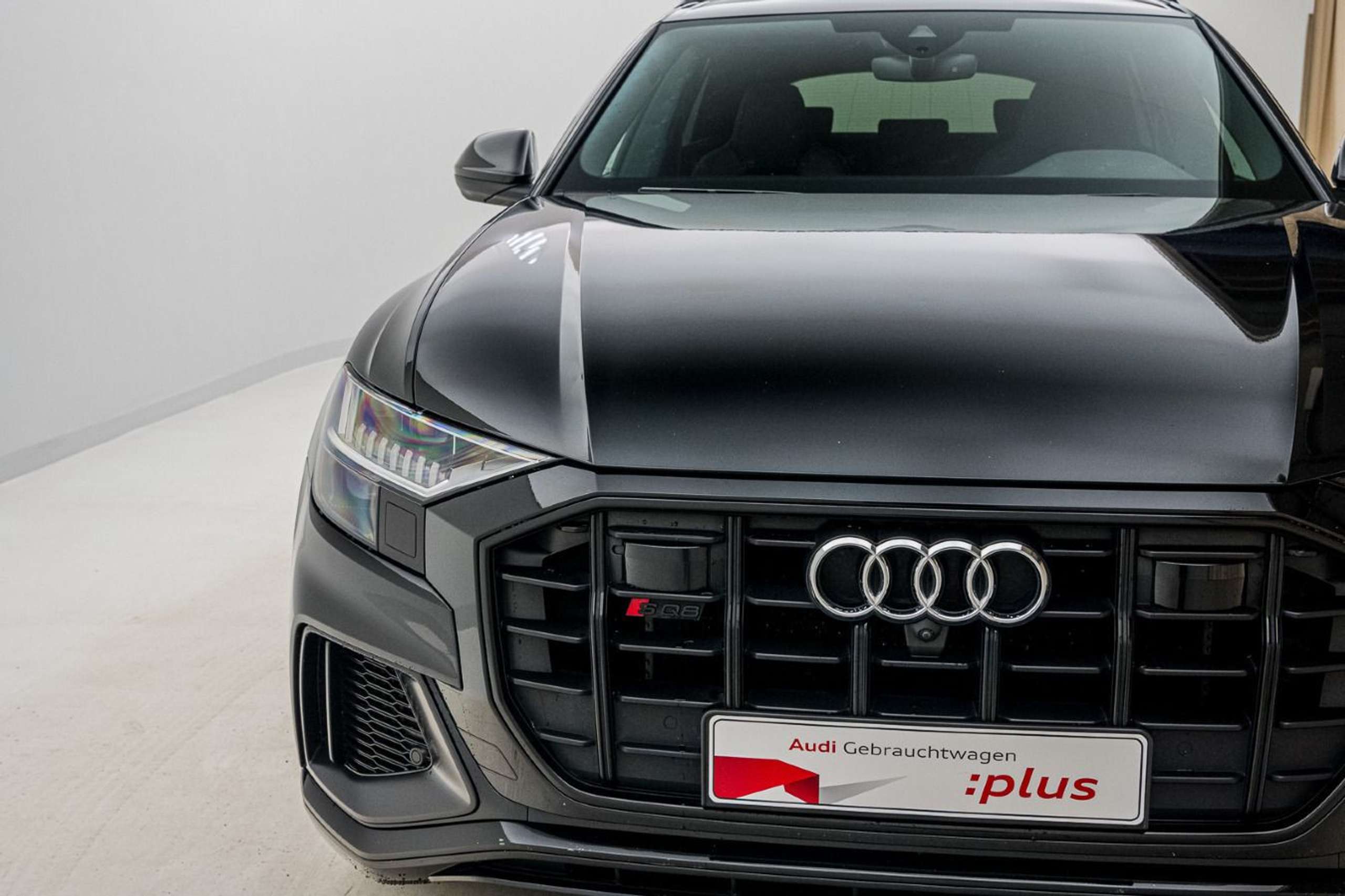 Audi - SQ8