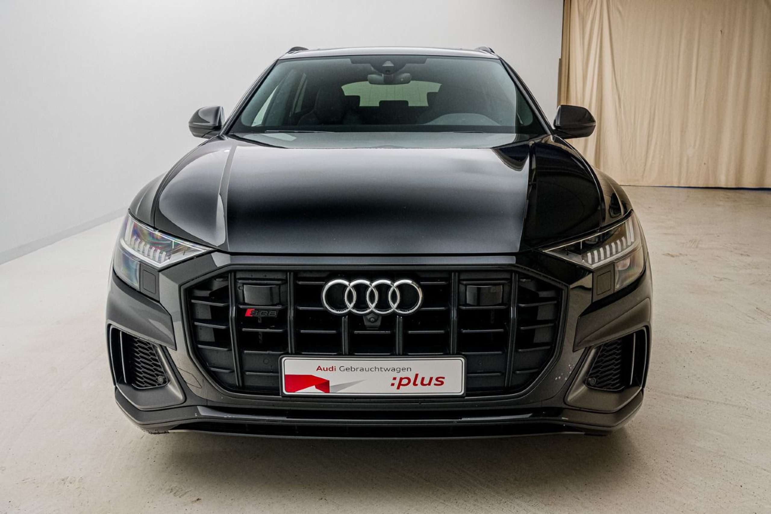 Audi - SQ8