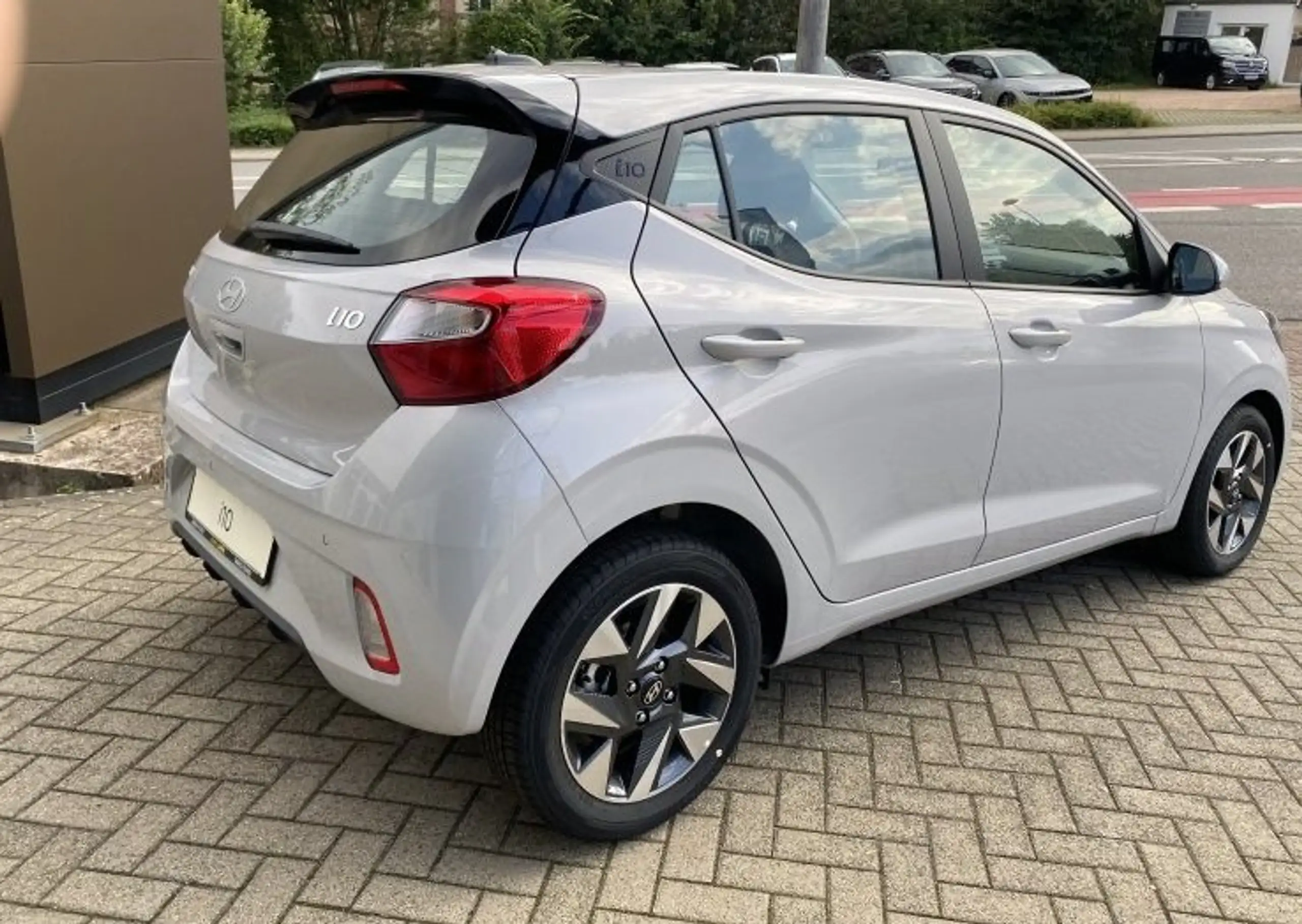 Hyundai - i10