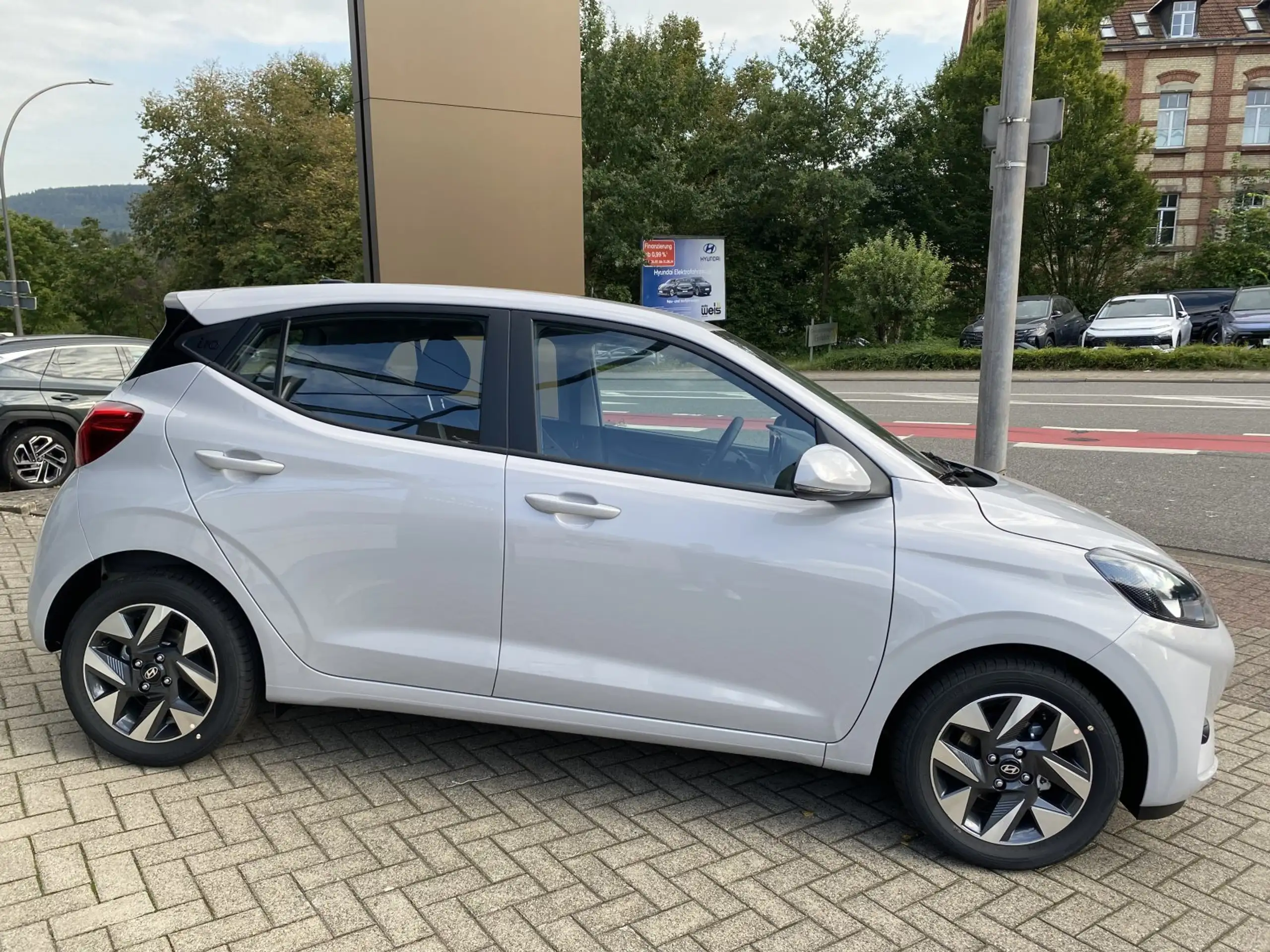 Hyundai - i10