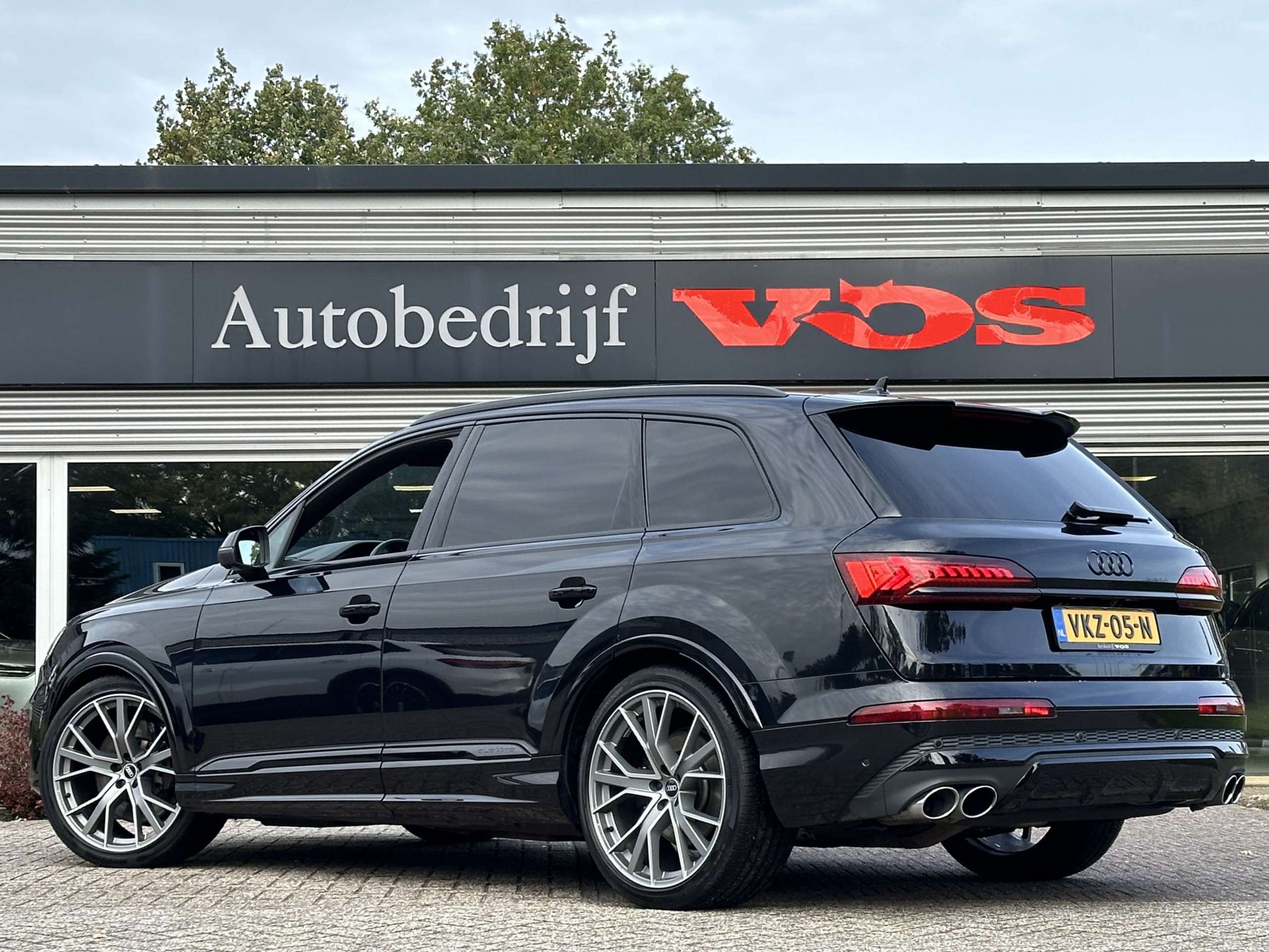 Audi - SQ7