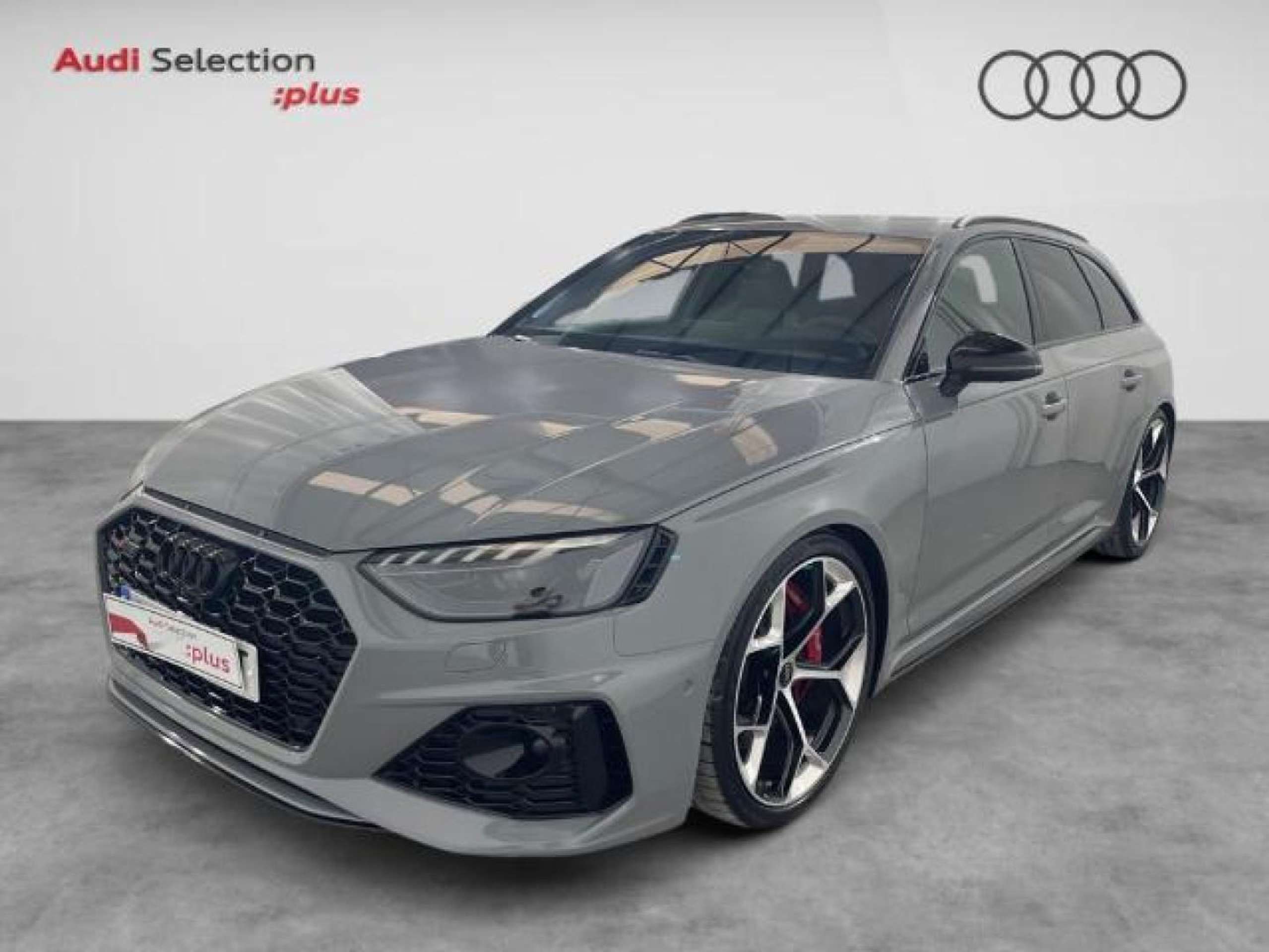 Audi - RS4