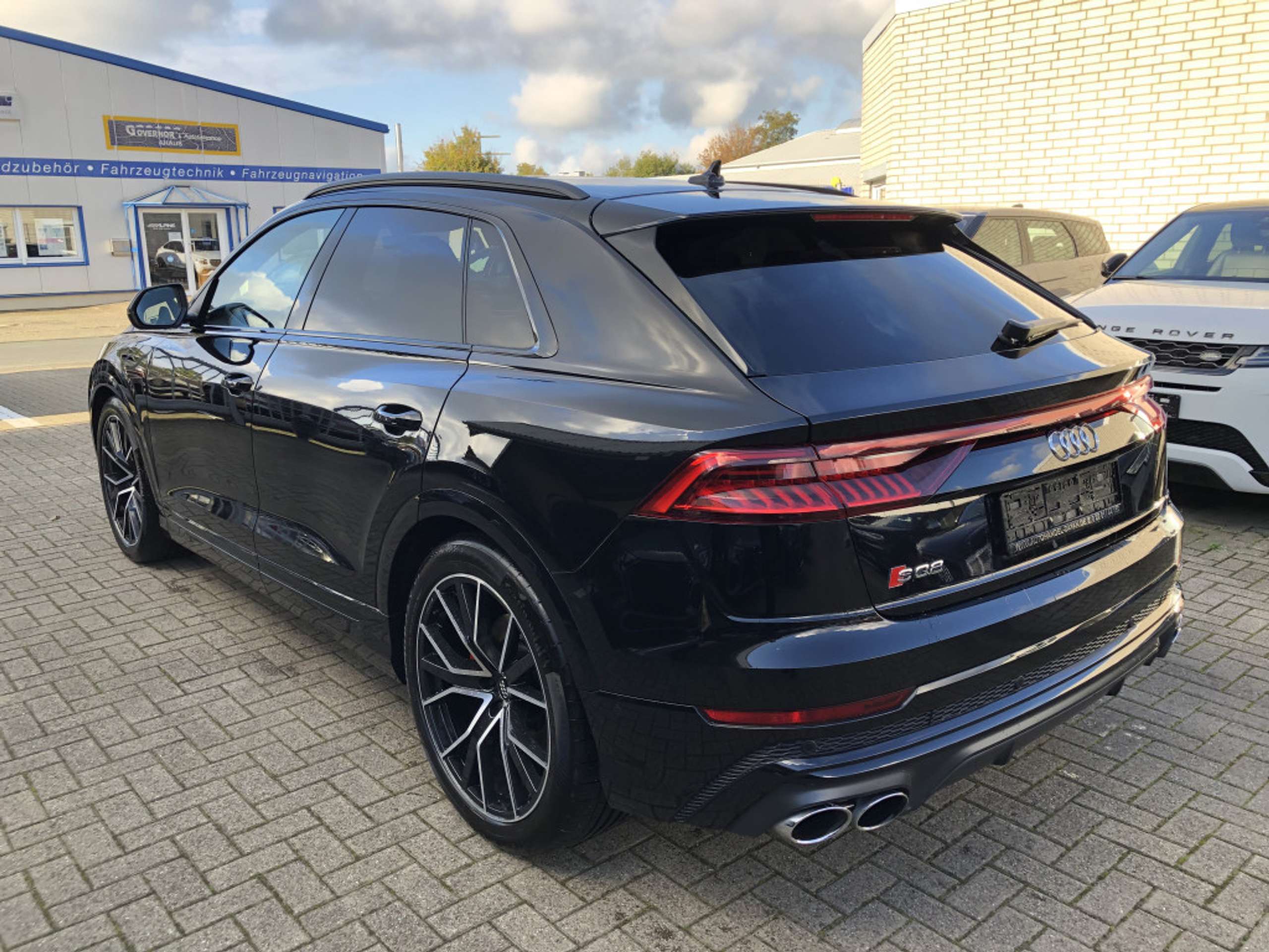 Audi - SQ8