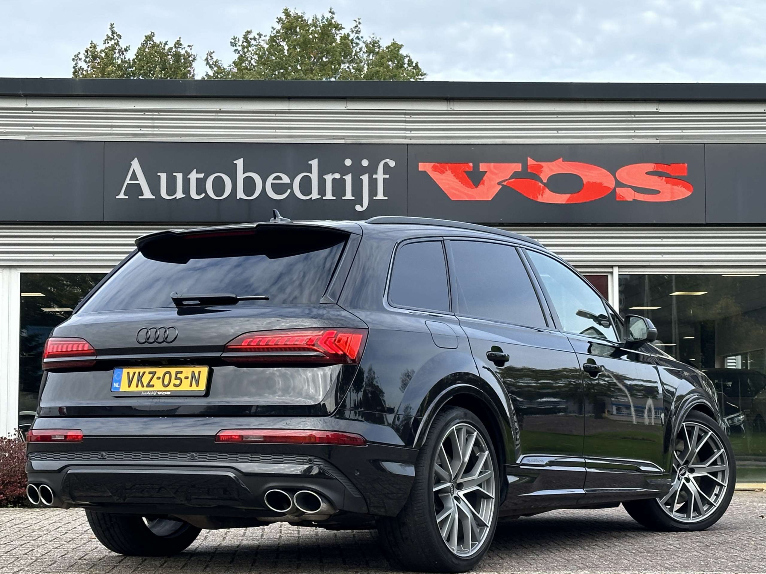 Audi - SQ7