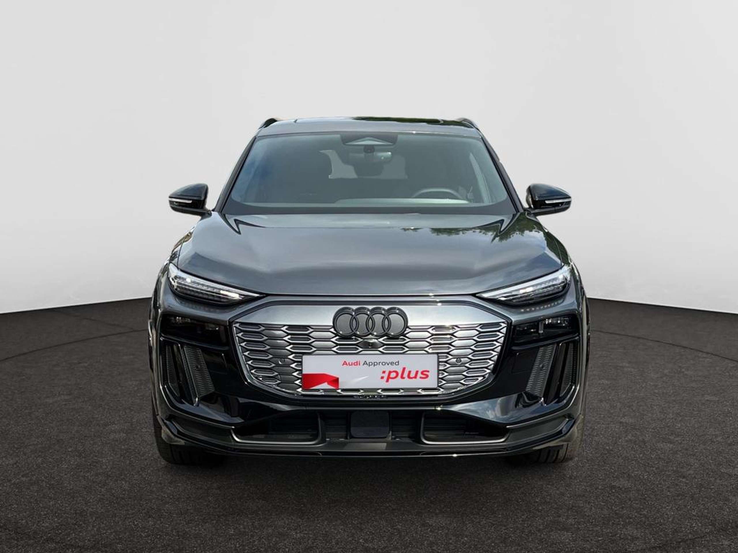 Audi - Q6