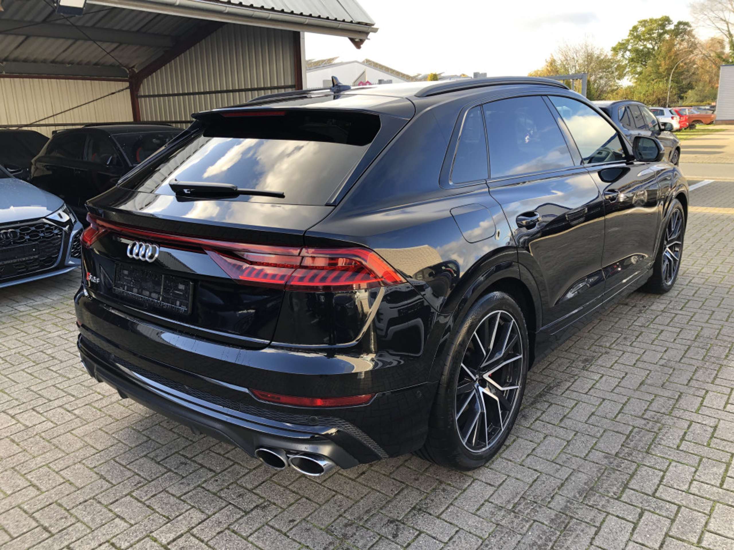 Audi - SQ8