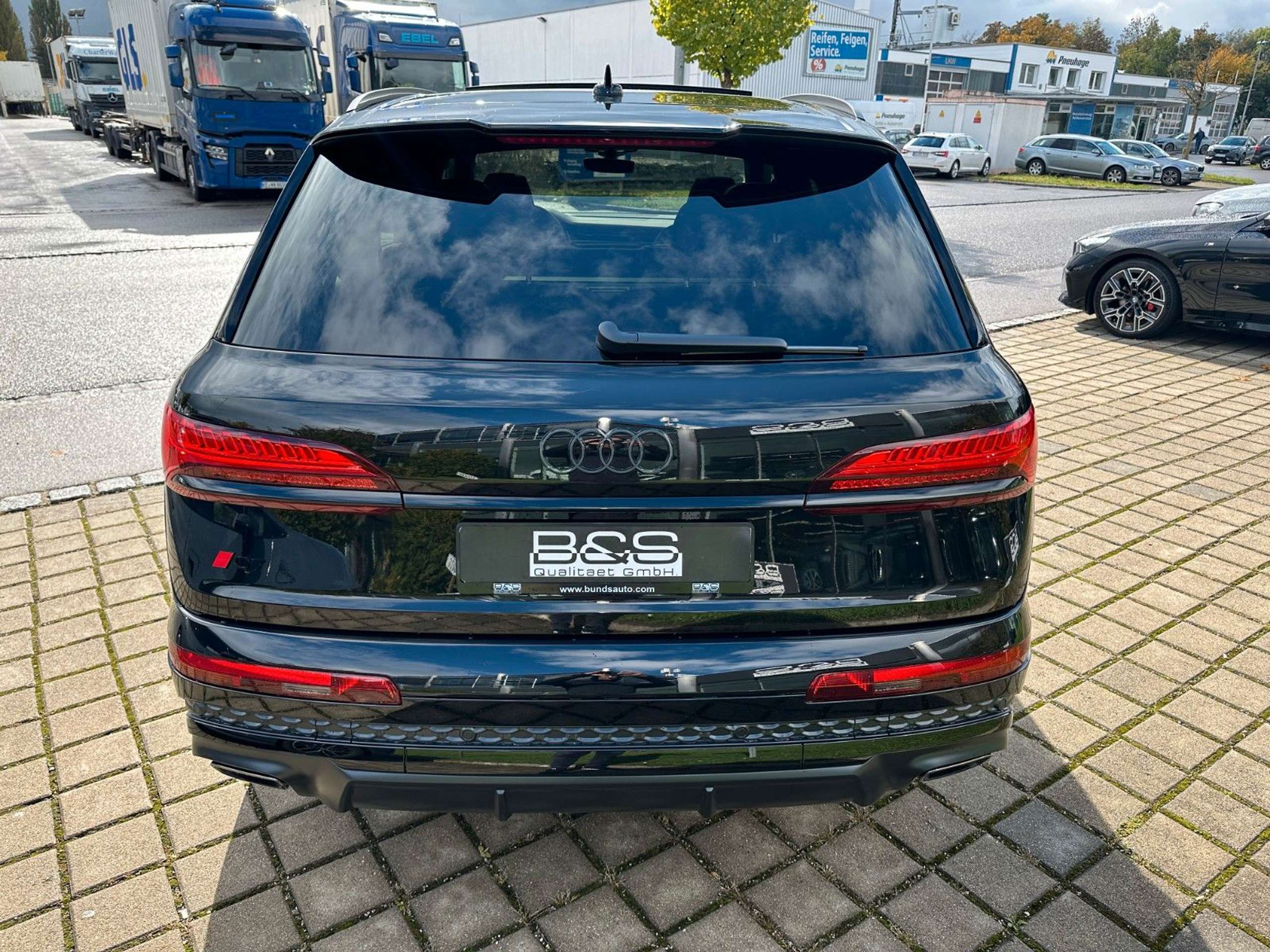 Audi - Q7